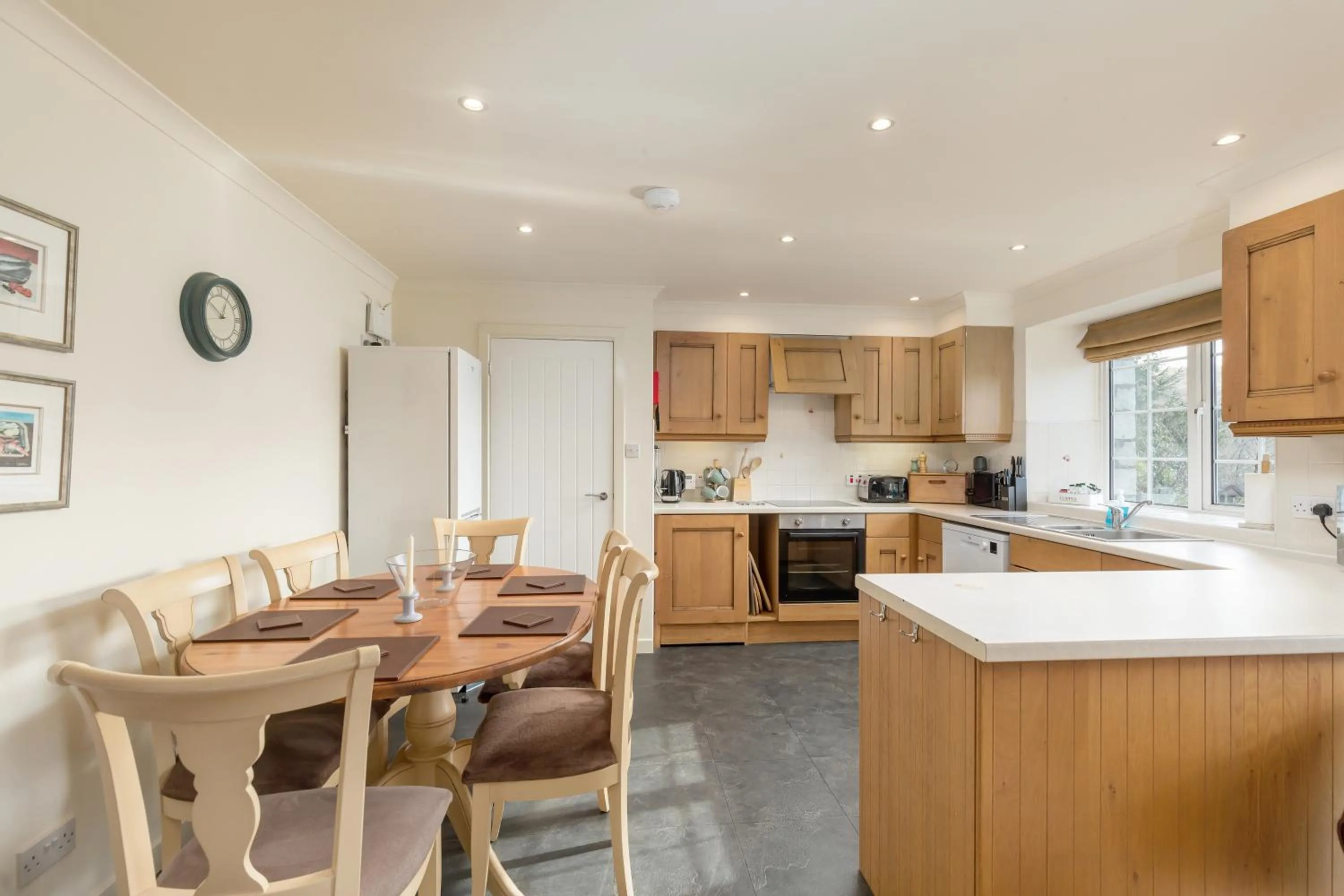 Kitchen or kitchenette in Melfort Village