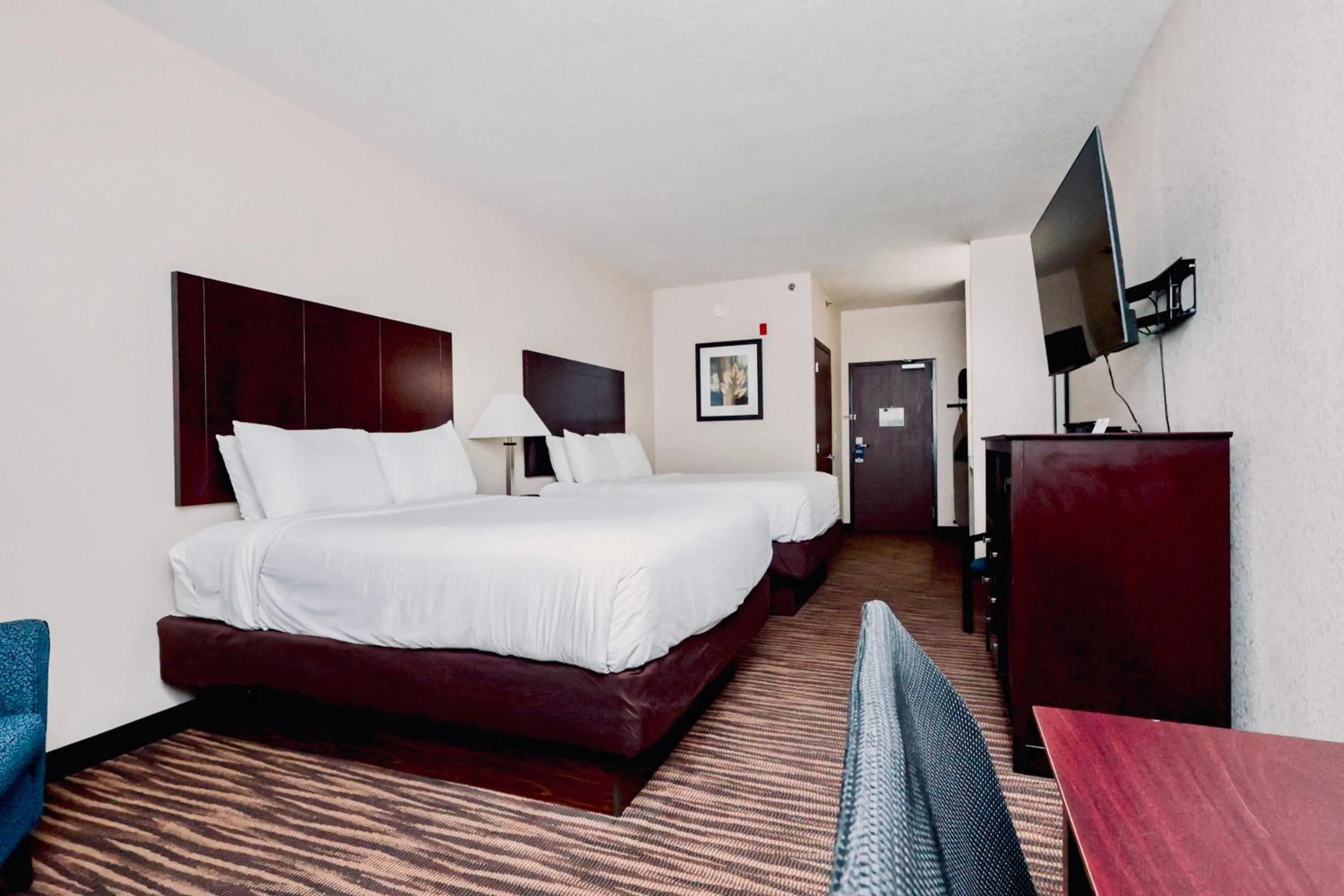 Bed in Cobblestone Inn & Suites Maryville