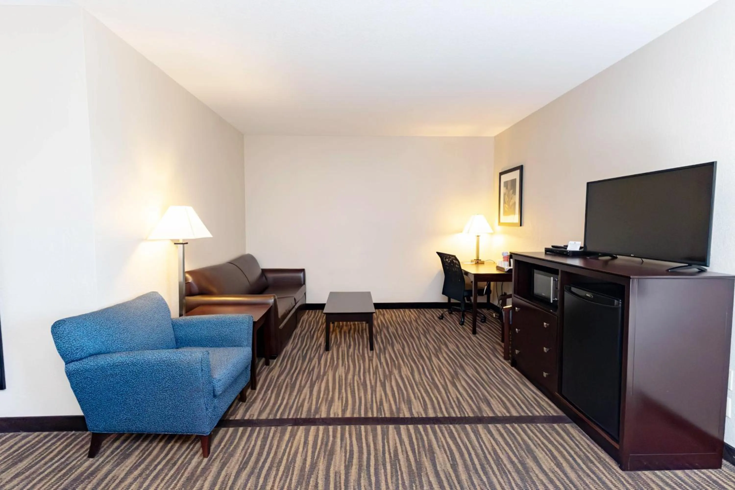 Living room in Cobblestone Inn & Suites Maryville