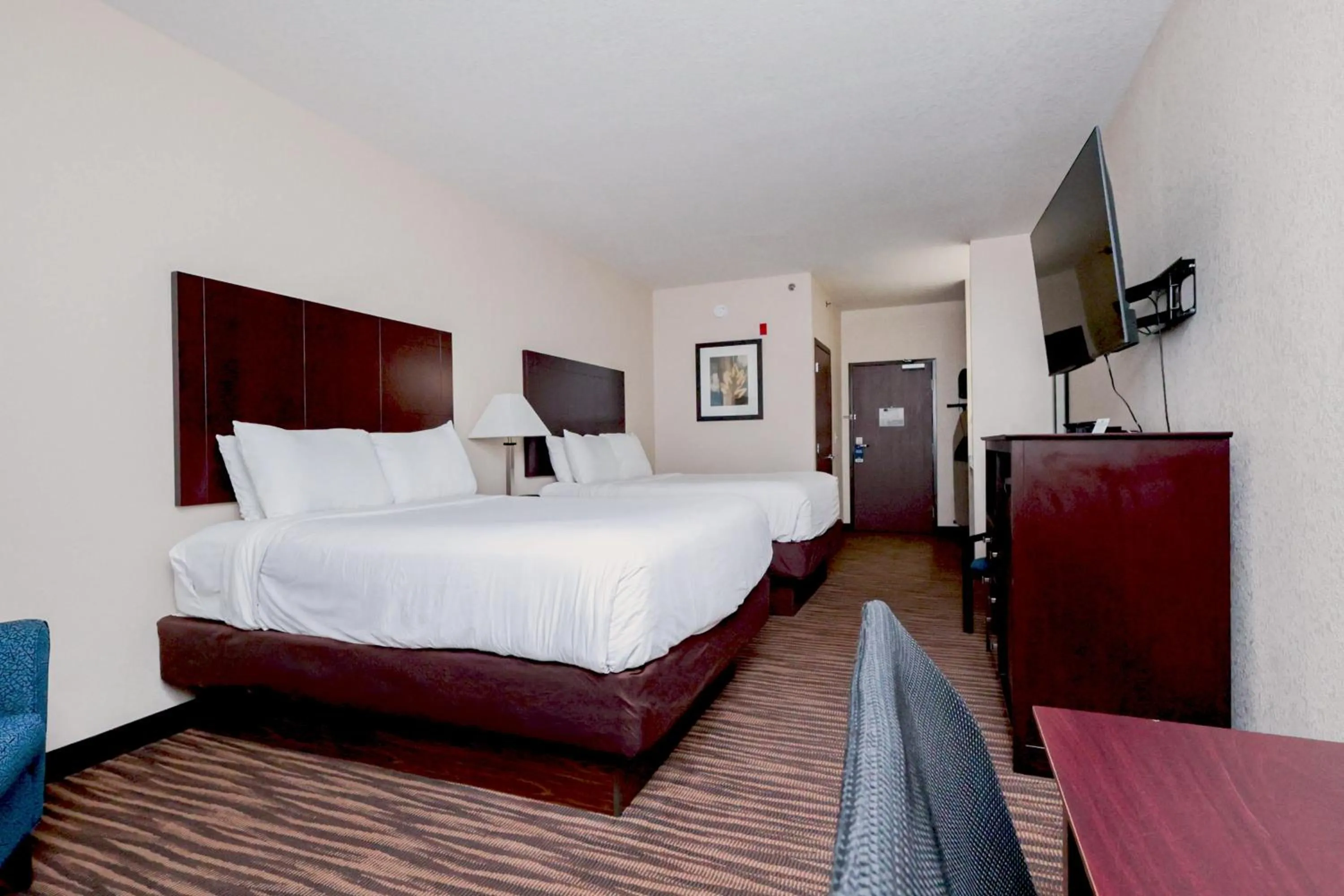 Bed in Cobblestone Inn & Suites Maryville