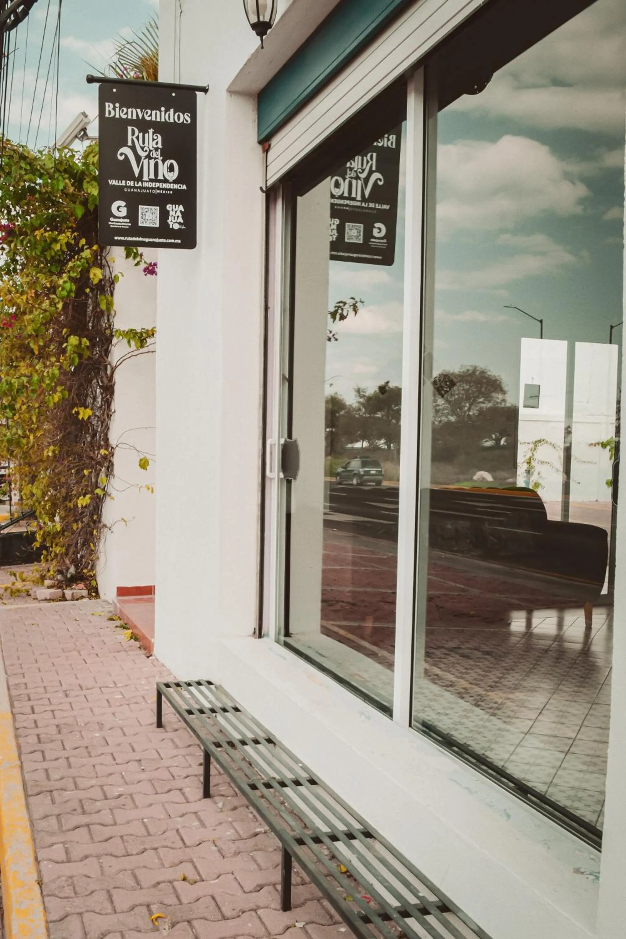 Facade/entrance in La Conspiración Hotel