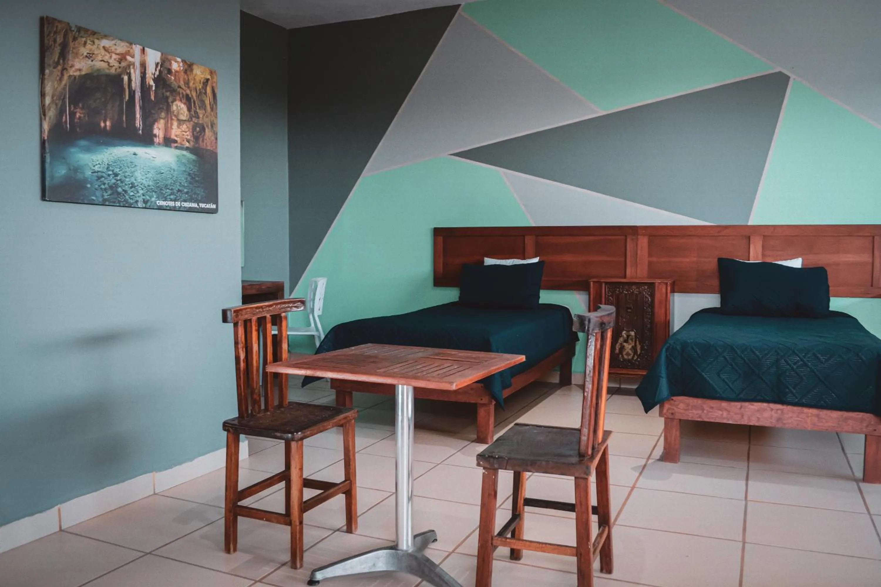 Photo of the whole room, Bed in La Conspiración Hotel