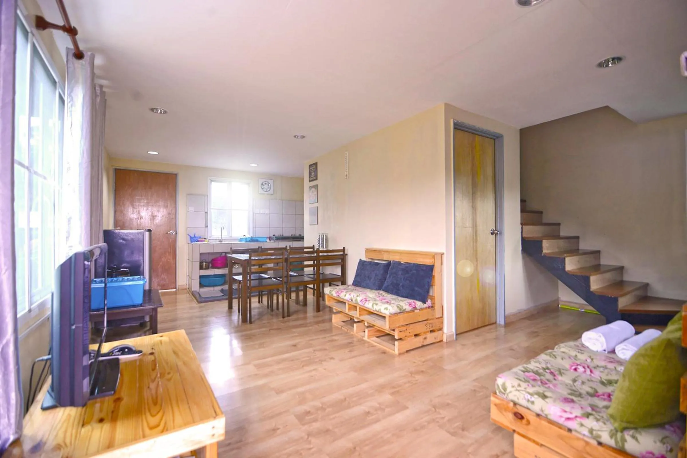 TV and multimedia in T Paradise