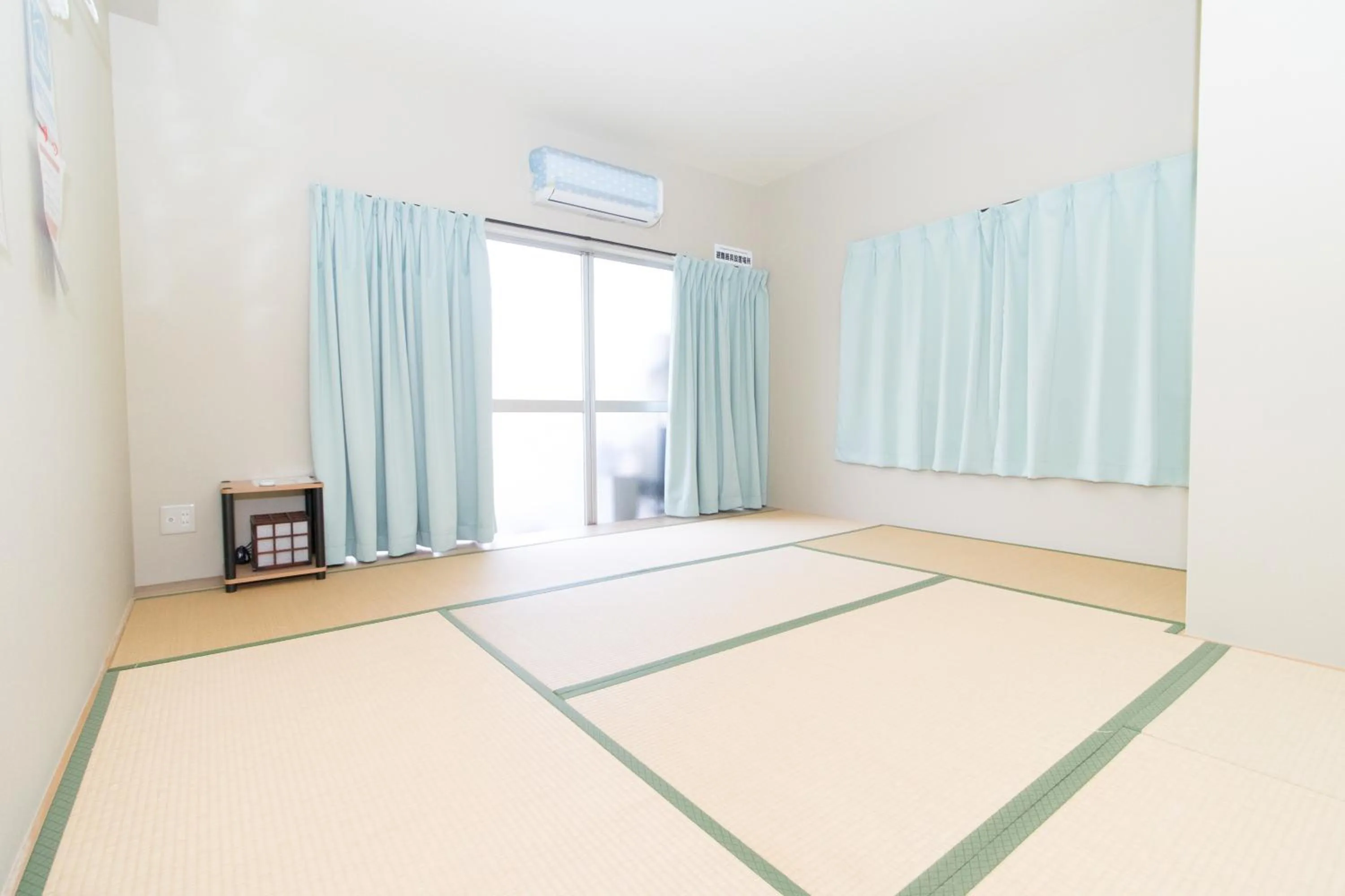 Standard Triple Room - single occupancy in Yadocafe Chelsea's Rainbow B&B