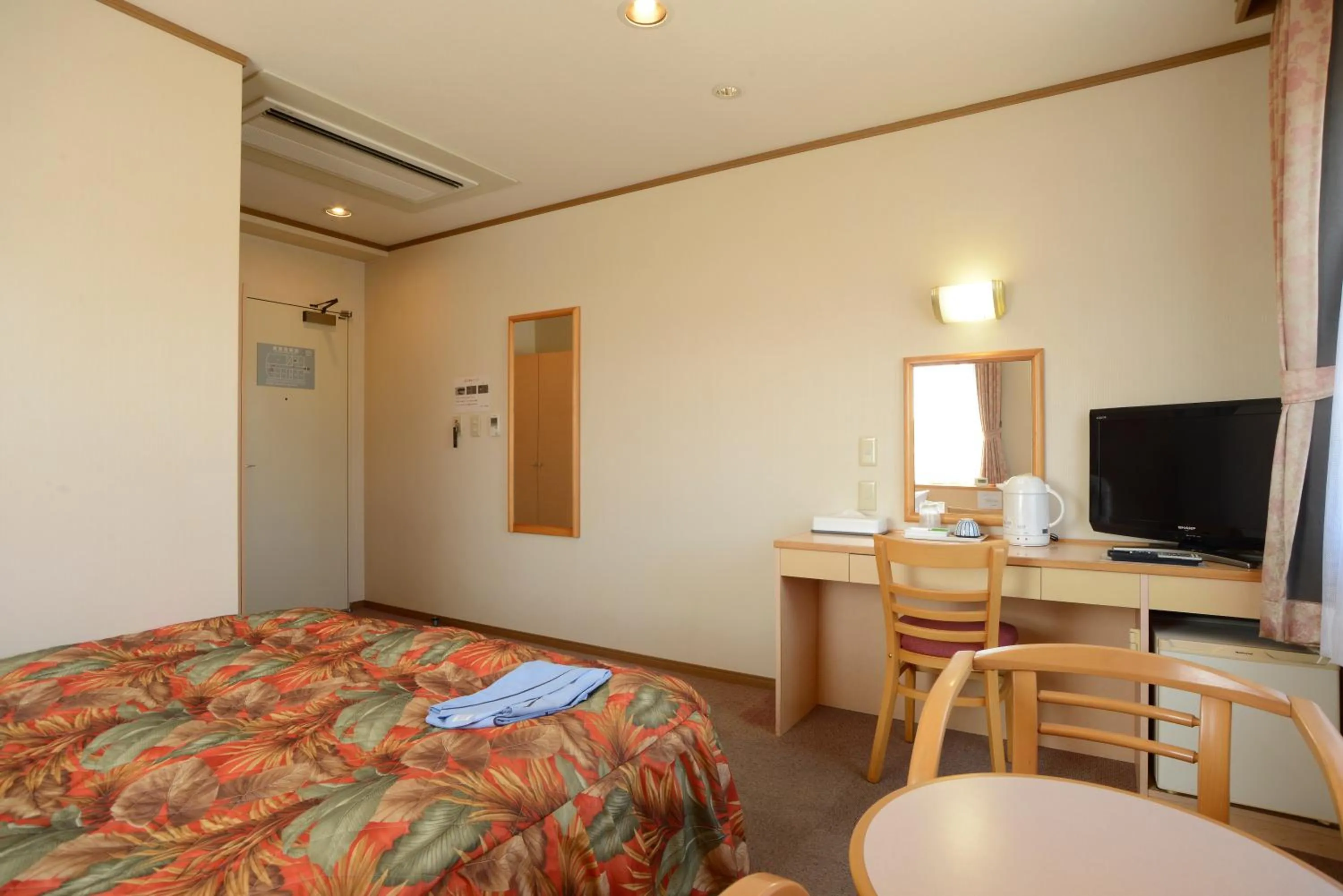 Photo of the whole room, Bed in Iki Marina Hotel