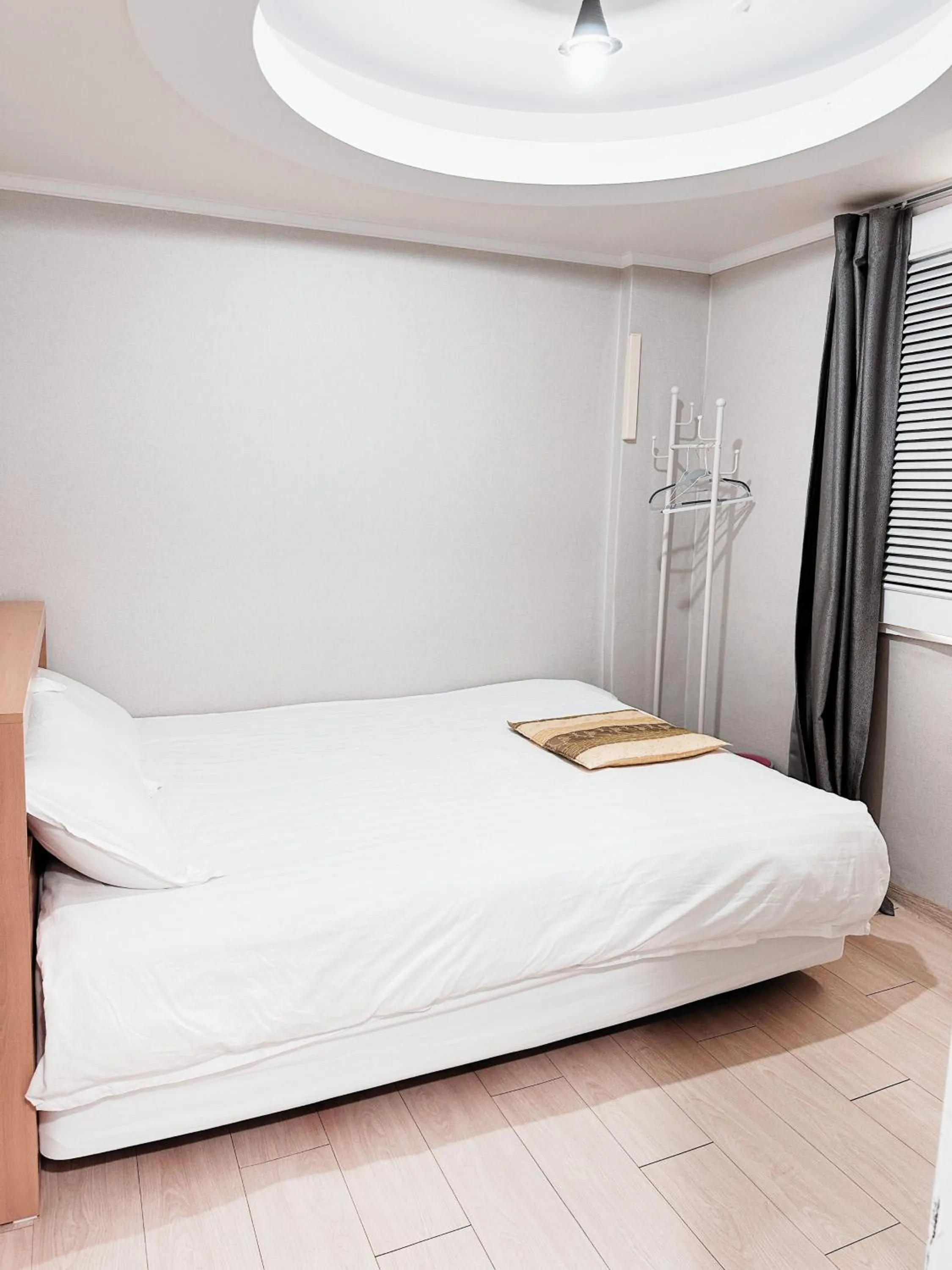 Bed in Daegu Dongseongro Gyeong`s Hostel