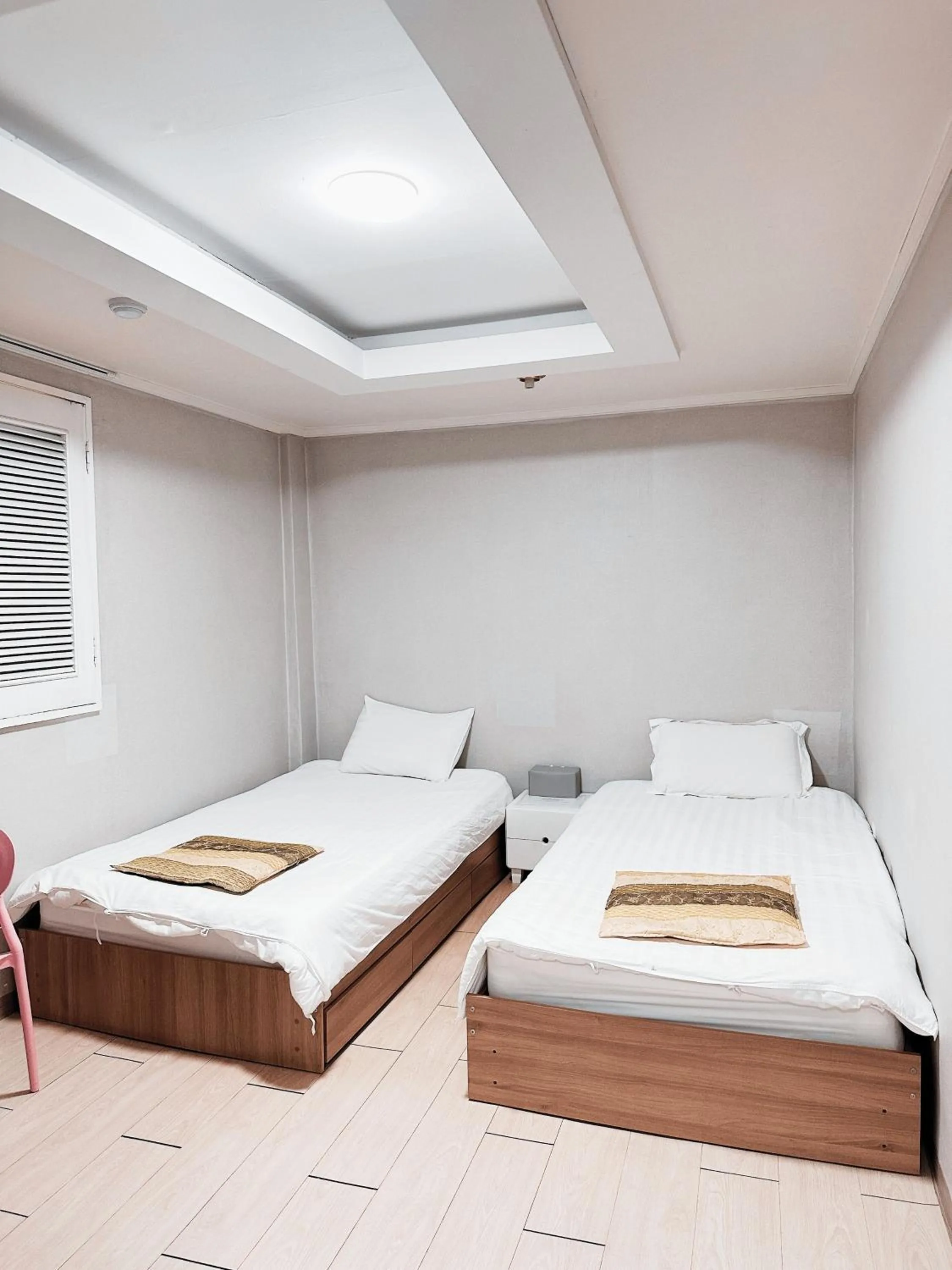 Bed in Daegu Dongseongro Gyeong`s Hostel