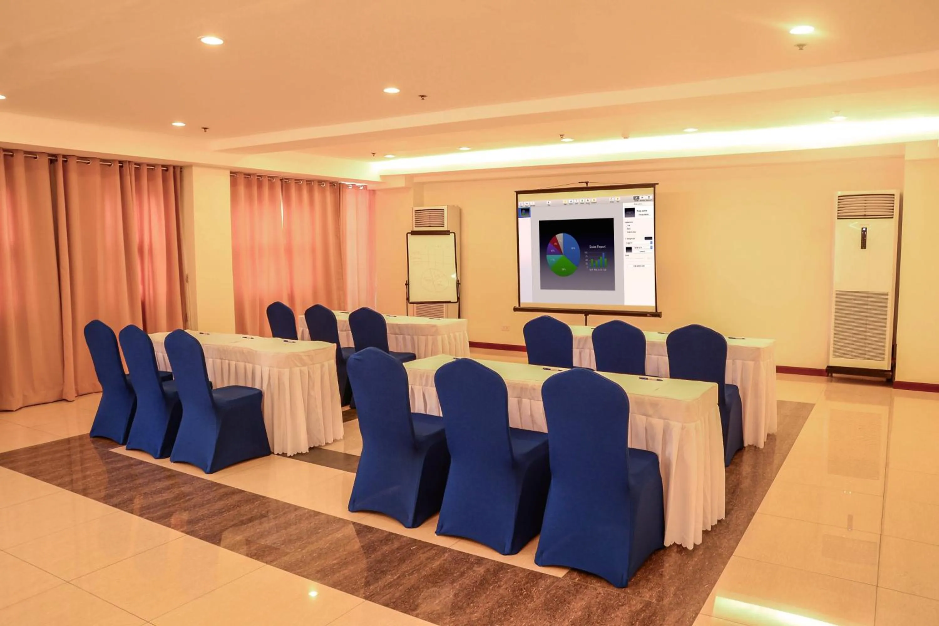 Meeting/conference room in Verjandel Hotel