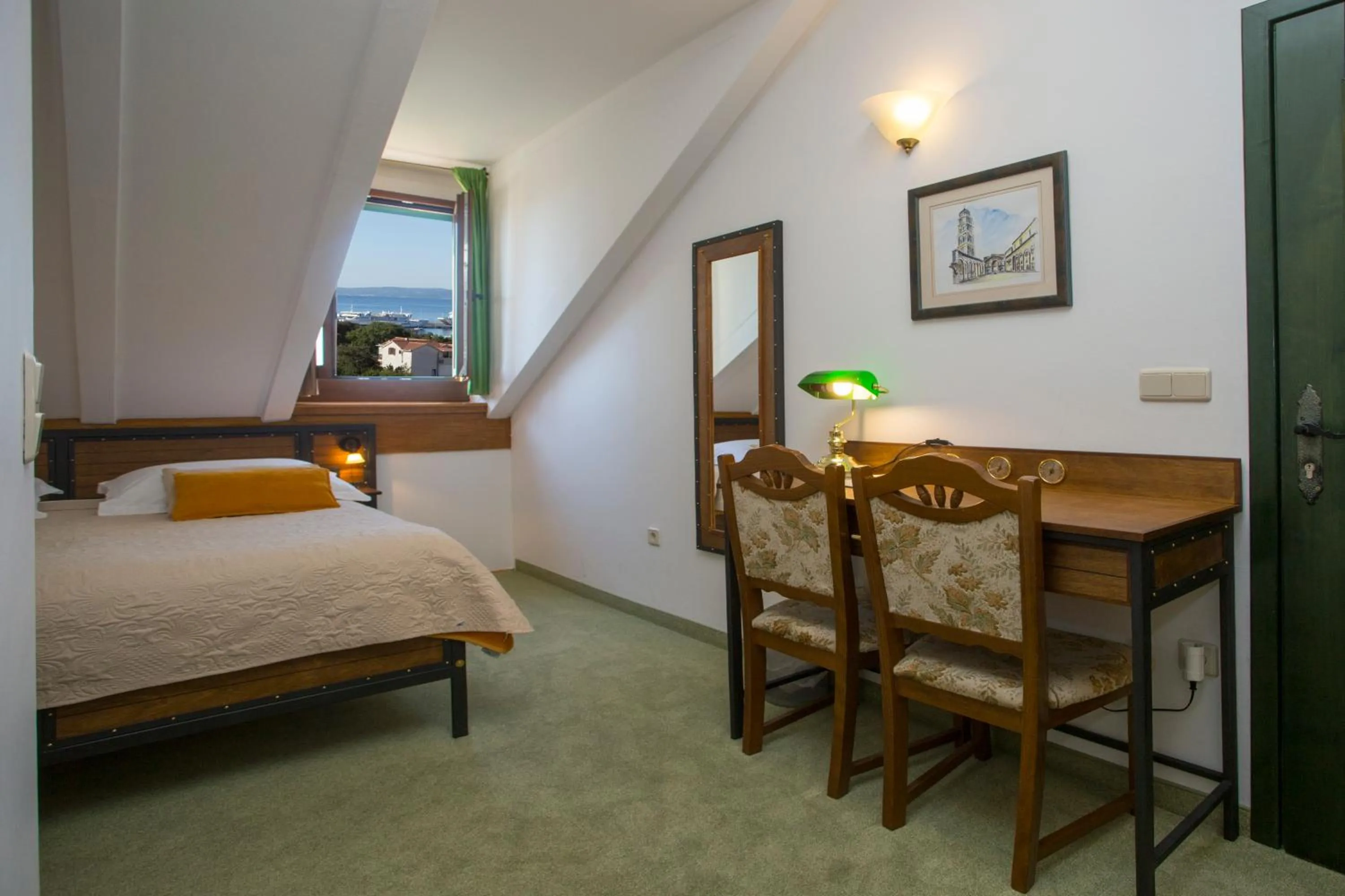 View (from property/room), Bed in Hotel Villa Diana