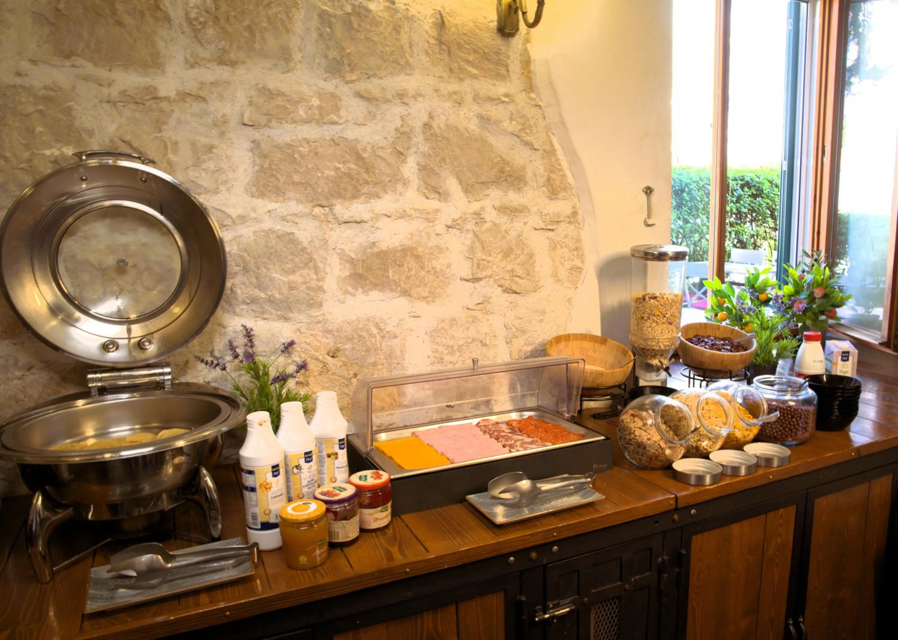 Breakfast in Hotel Villa Diana