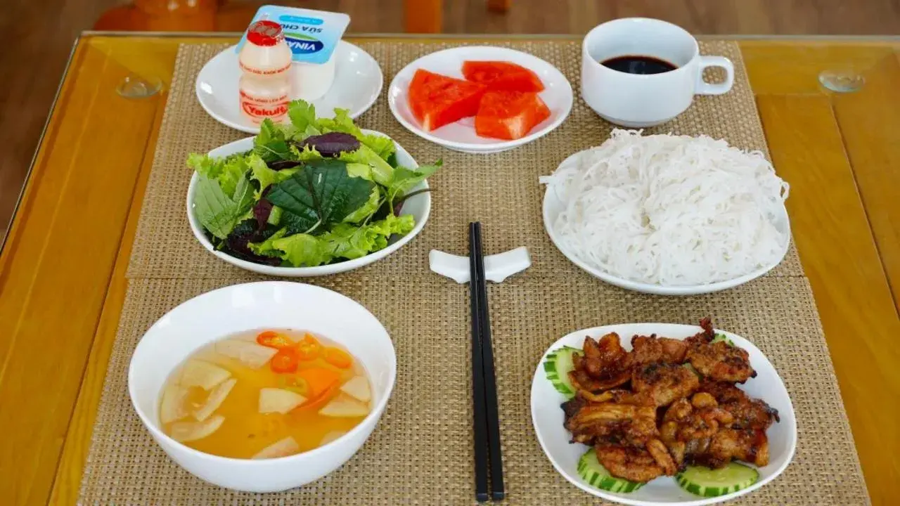 Food and drinks in Blue Hanoi Hotel Food and drinks in Blue Hanoi Hotel