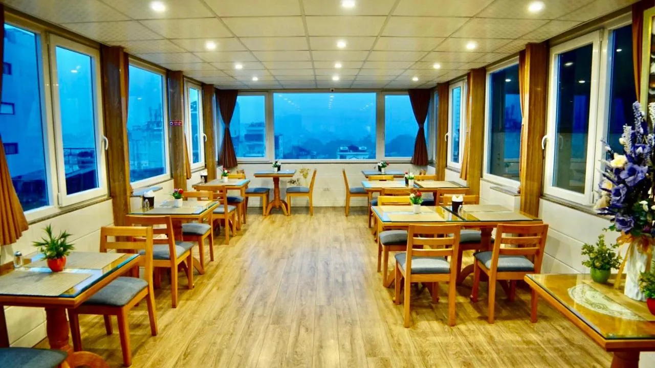 Restaurant/places to eat in Blue Hanoi Hotel