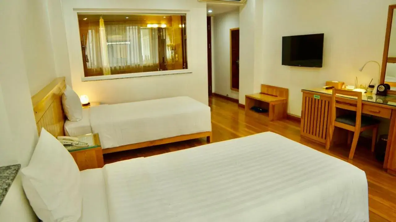 Executive Double or Twin Room - single occupancy in Blue Hanoi Hotel Executive Double or Twin Room - single occupancy in Blue Hanoi Hotel