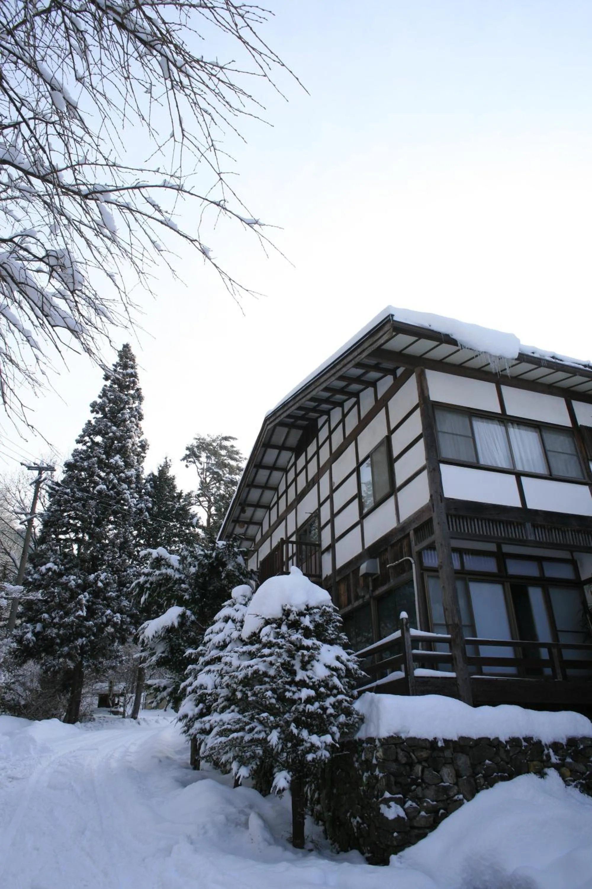 Facade/entrance in Nukumorino-yado Komanoyu