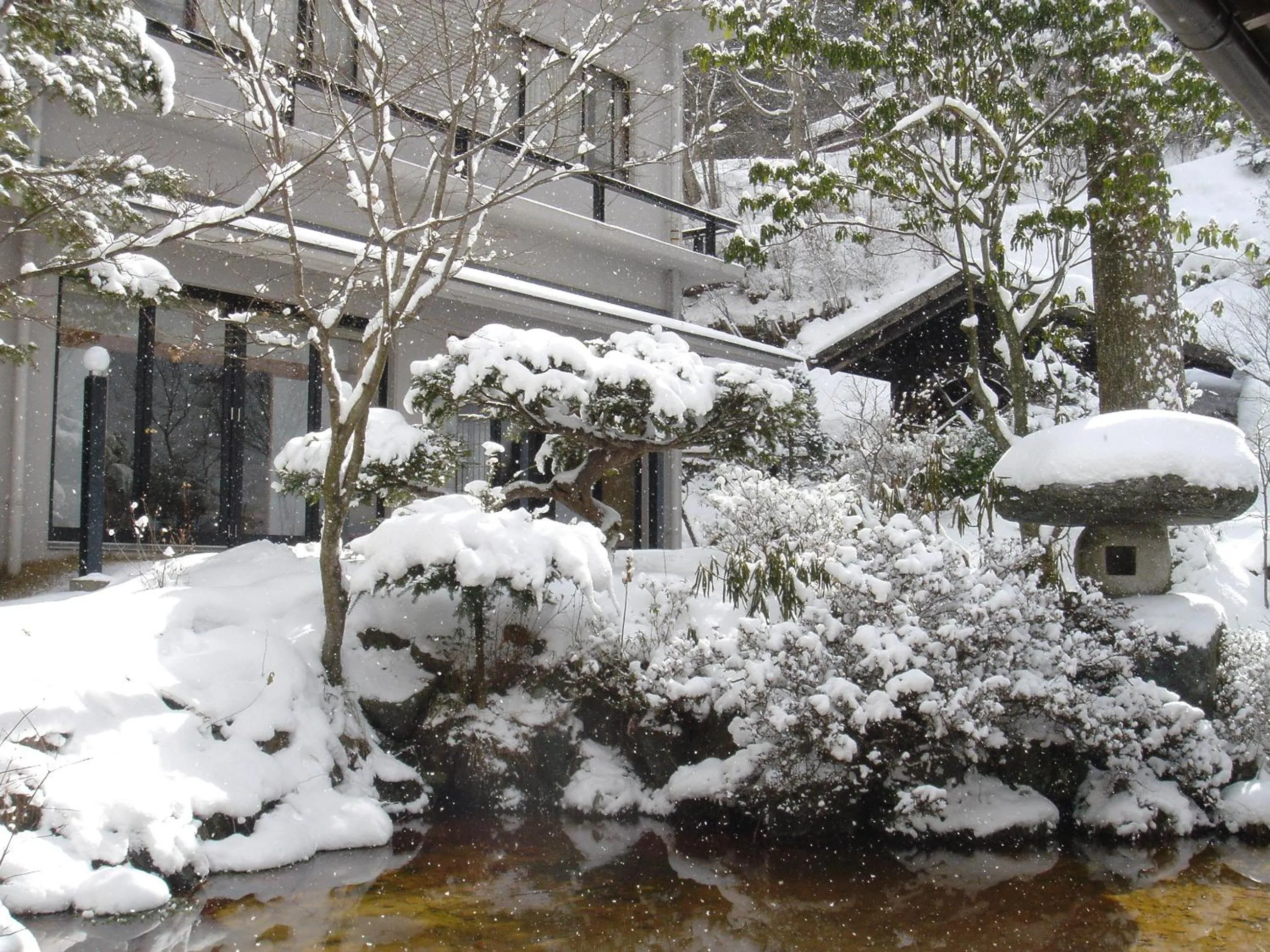 Garden in Nukumorino-yado Komanoyu