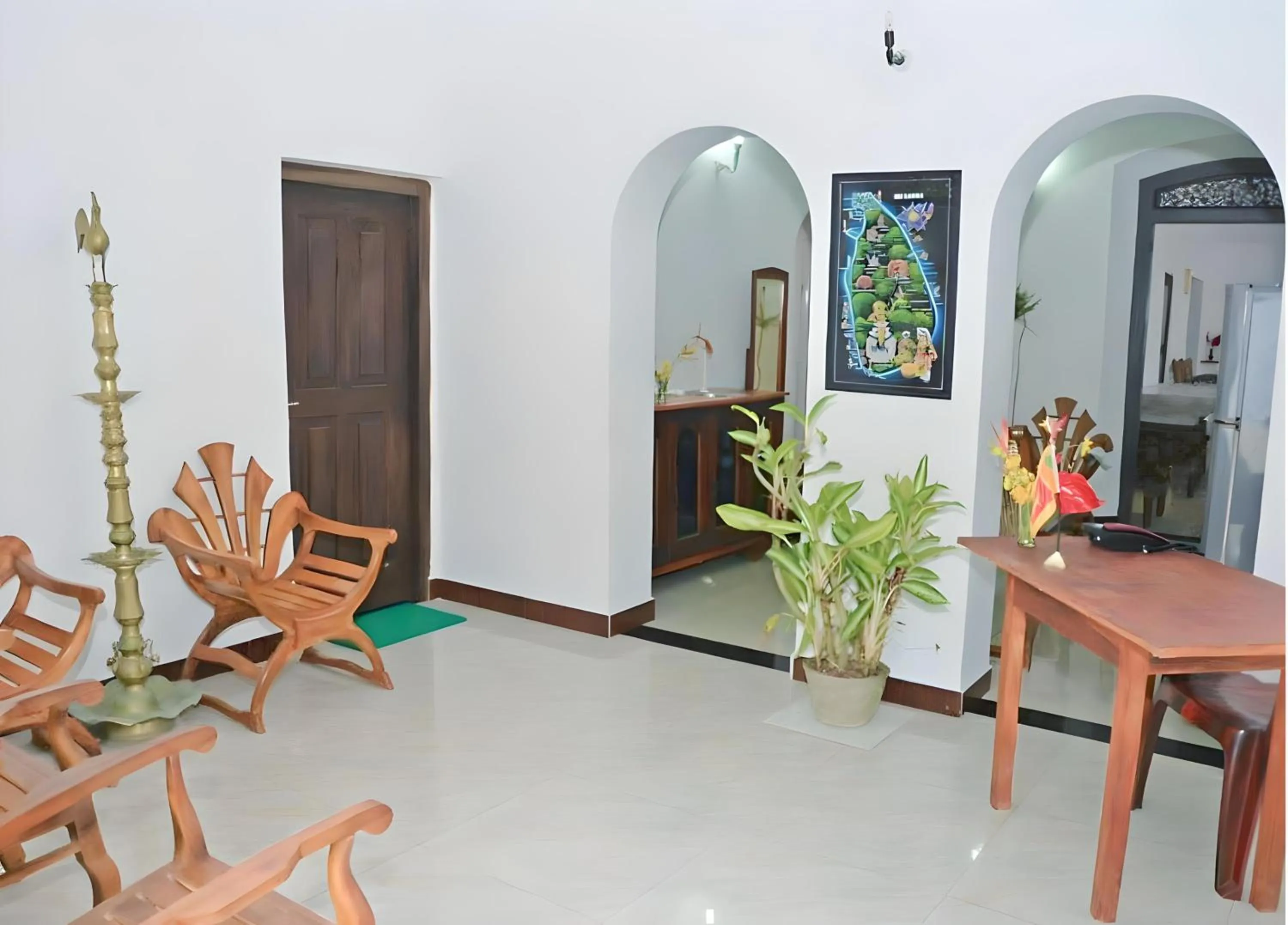 Seating area in Traveller's Hostel Hikkaduwa