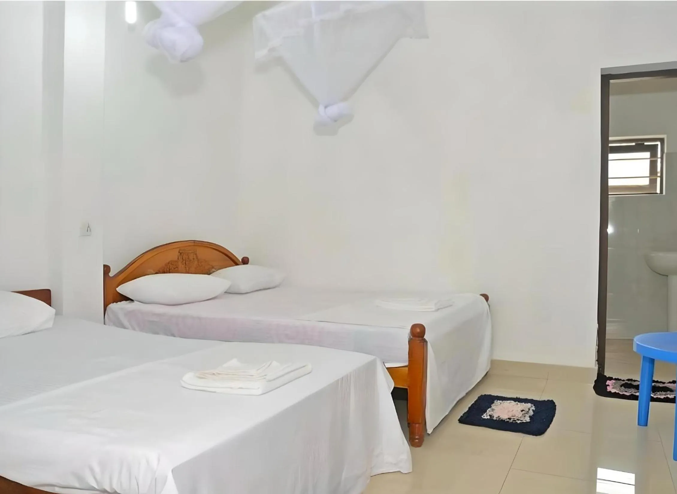 Bedroom, Bed in Traveller's Hostel Hikkaduwa