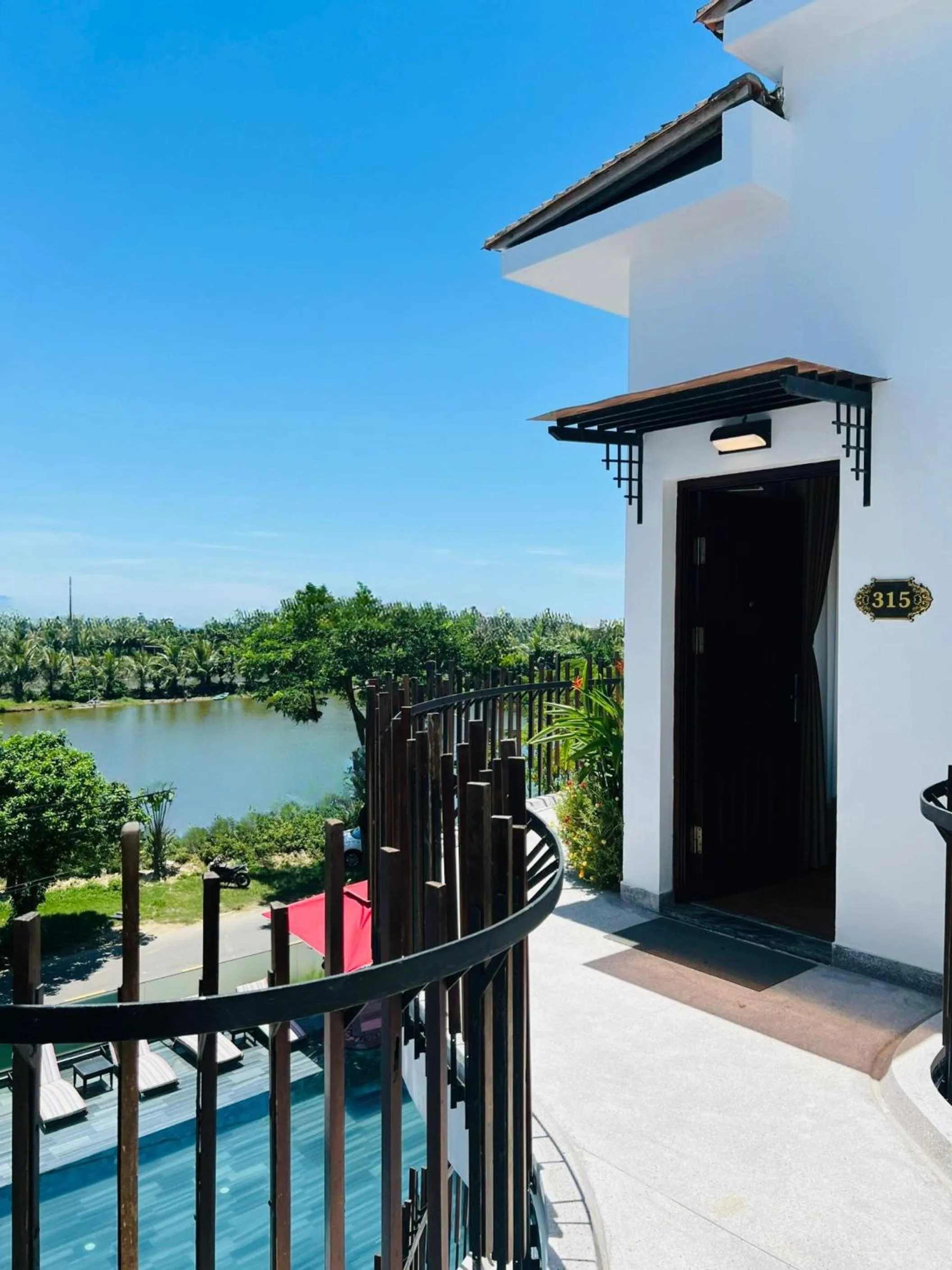 Property building in Happy Life Memories Hoi An Hotel & Spa