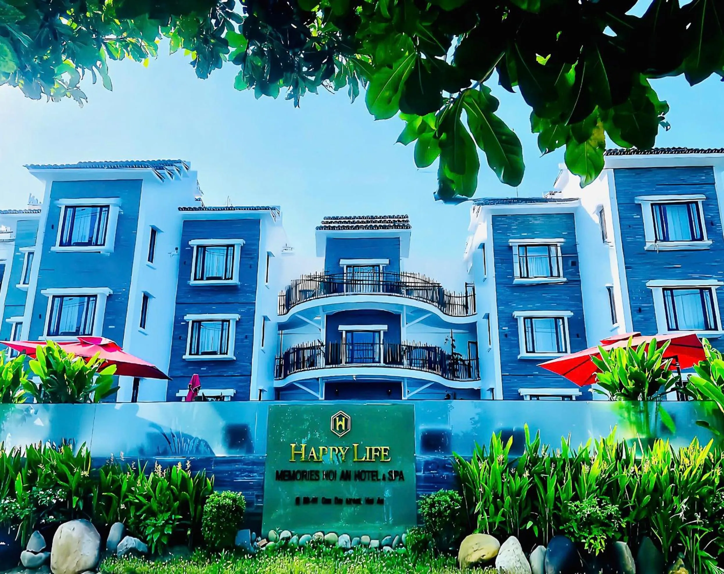 Property building in Happy Life Memories Hoi An Hotel & Spa
