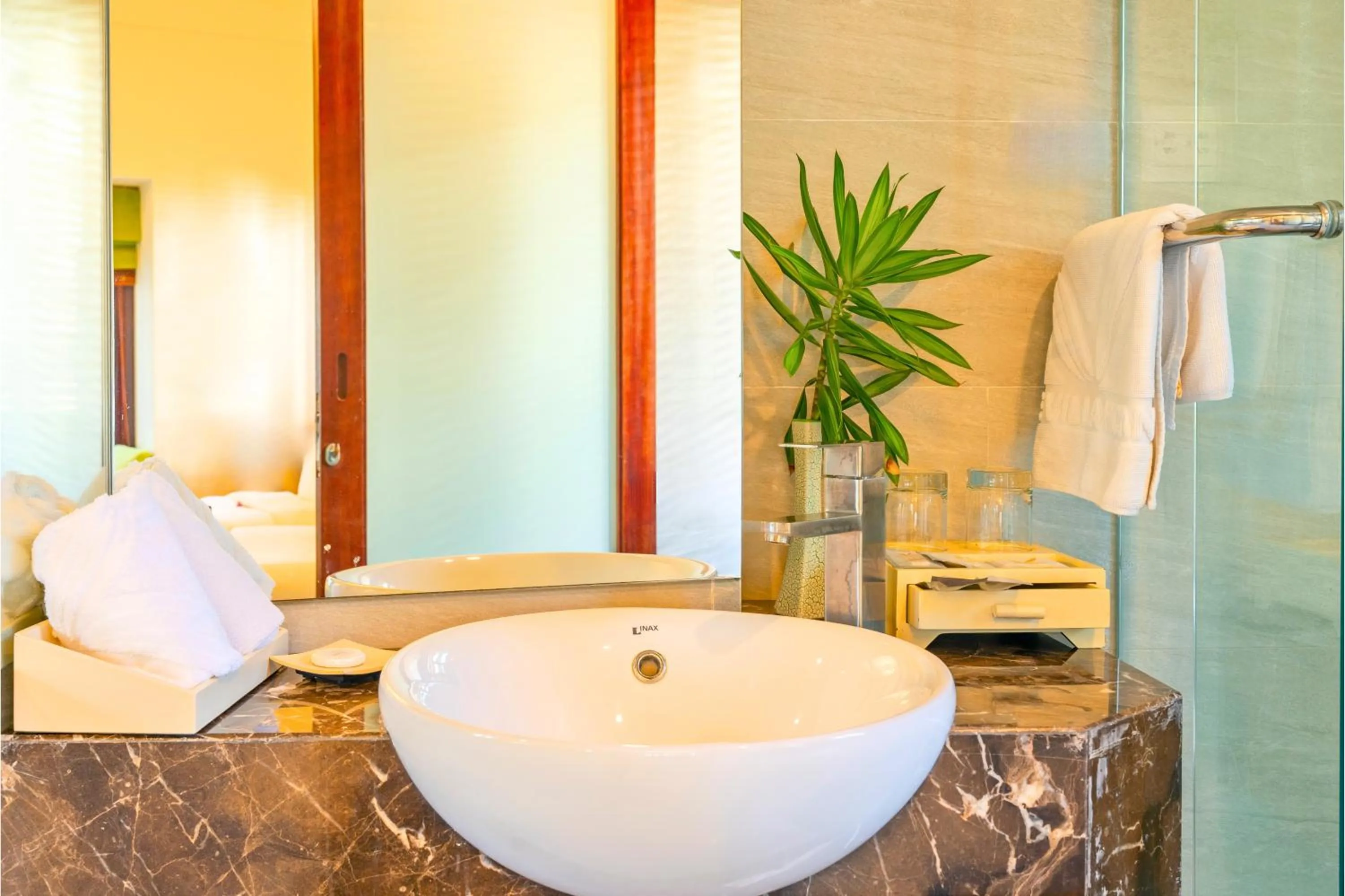 Bathroom in Elites Riverside Hotel & Spa Hoi An