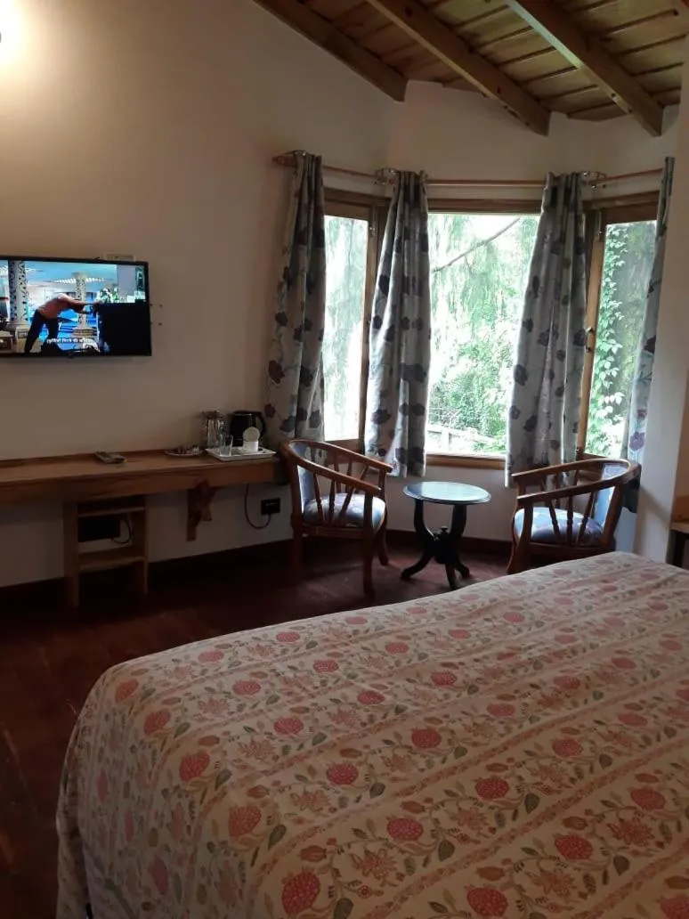 Double Room with Park View in The Hive Cottage By Royal Collection Hotels