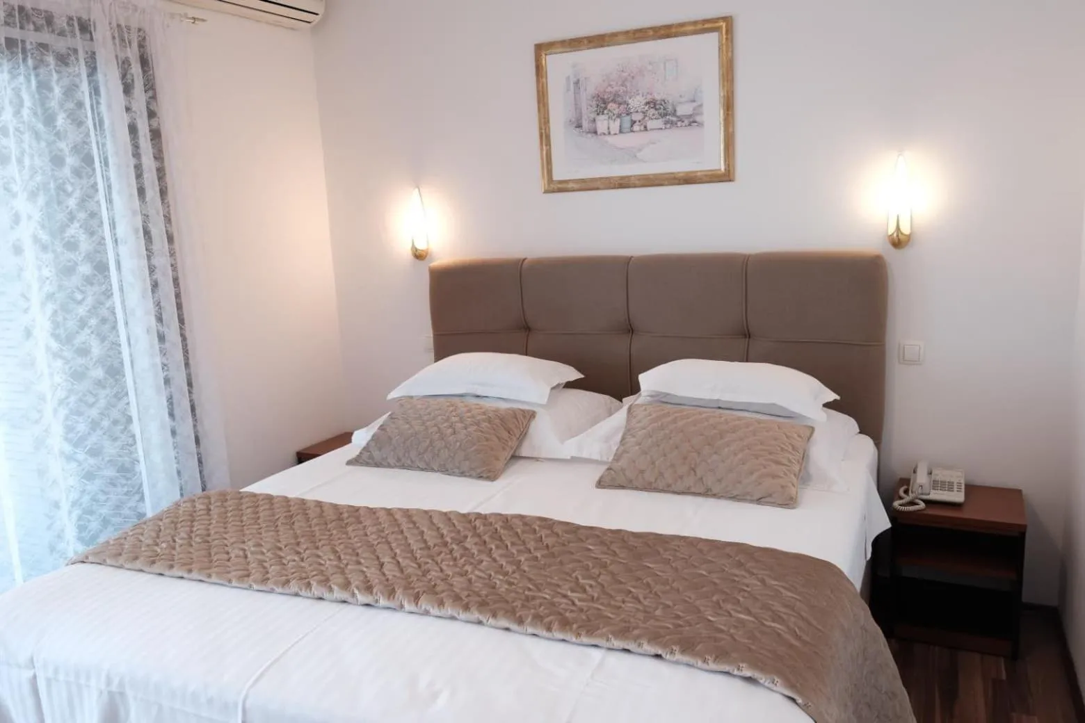 Bed in Hotel Vila Tina