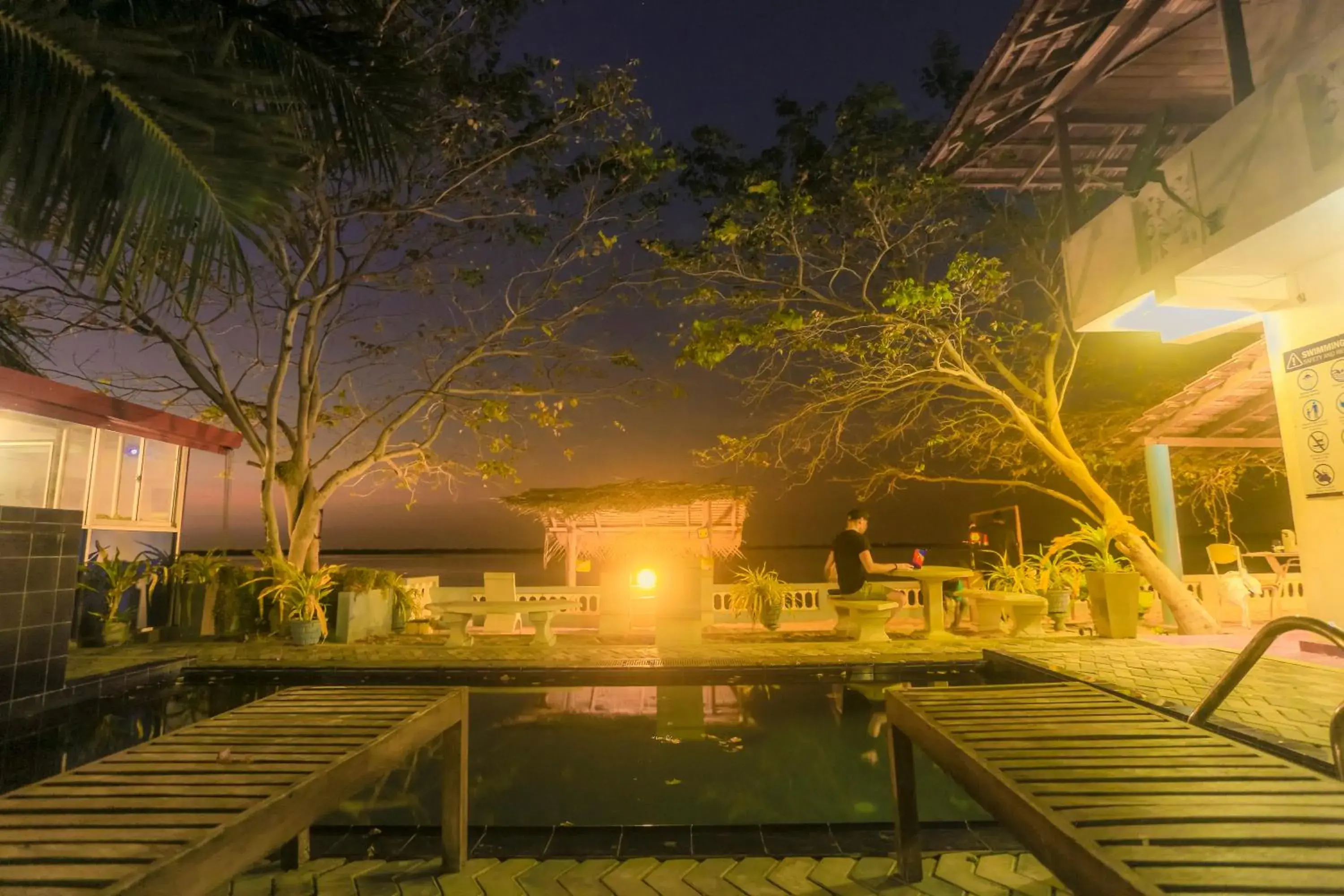 Property building in Dinuda Resort Property building in Dinuda Resort