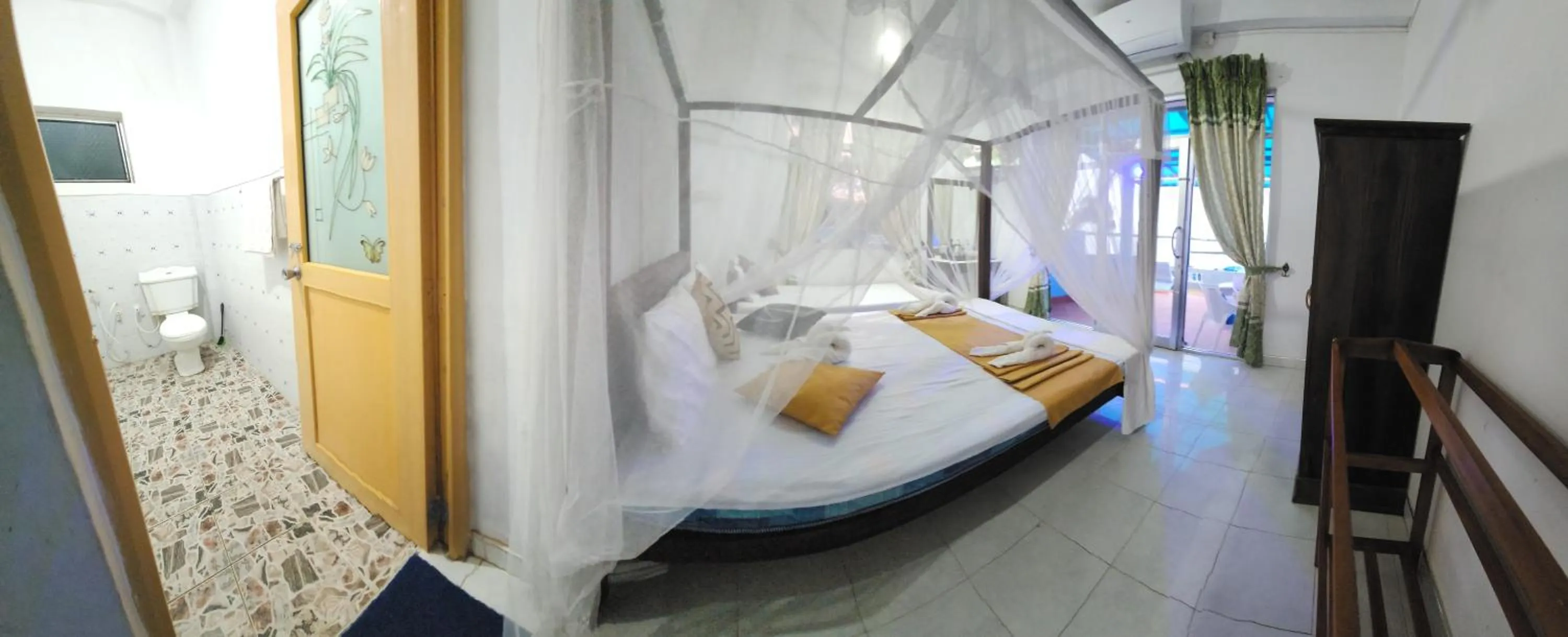 Bedroom, Bed in Dinuda Lagoon Hotel