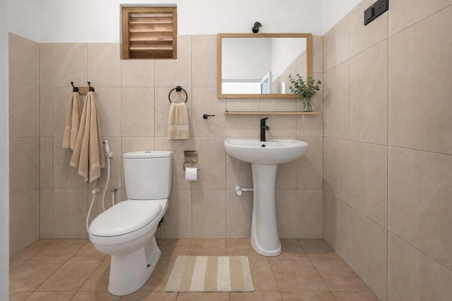 Bathroom in Dinuda Lagoon Hotel