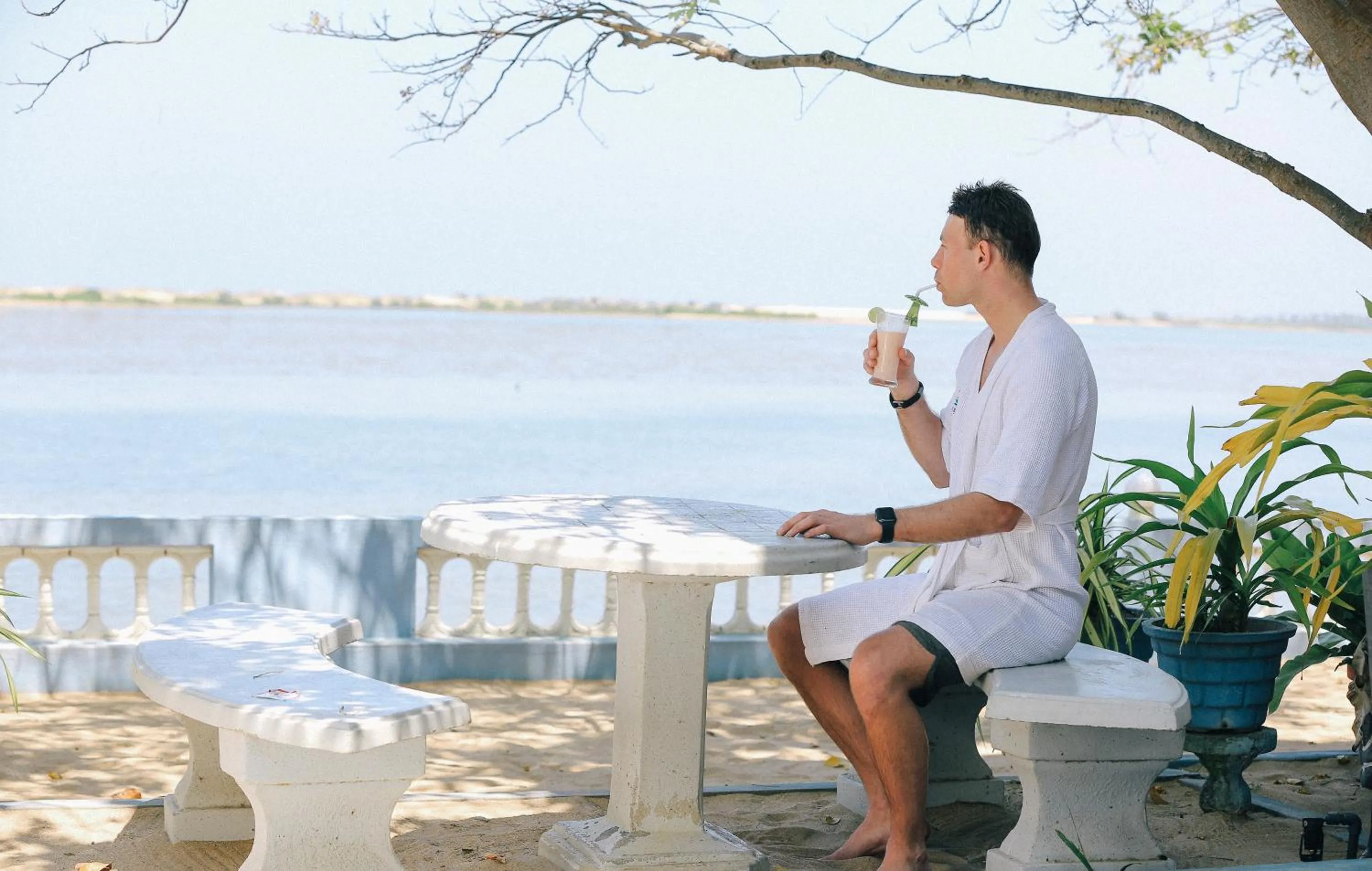 Property building in Dinuda Lagoon Hotel