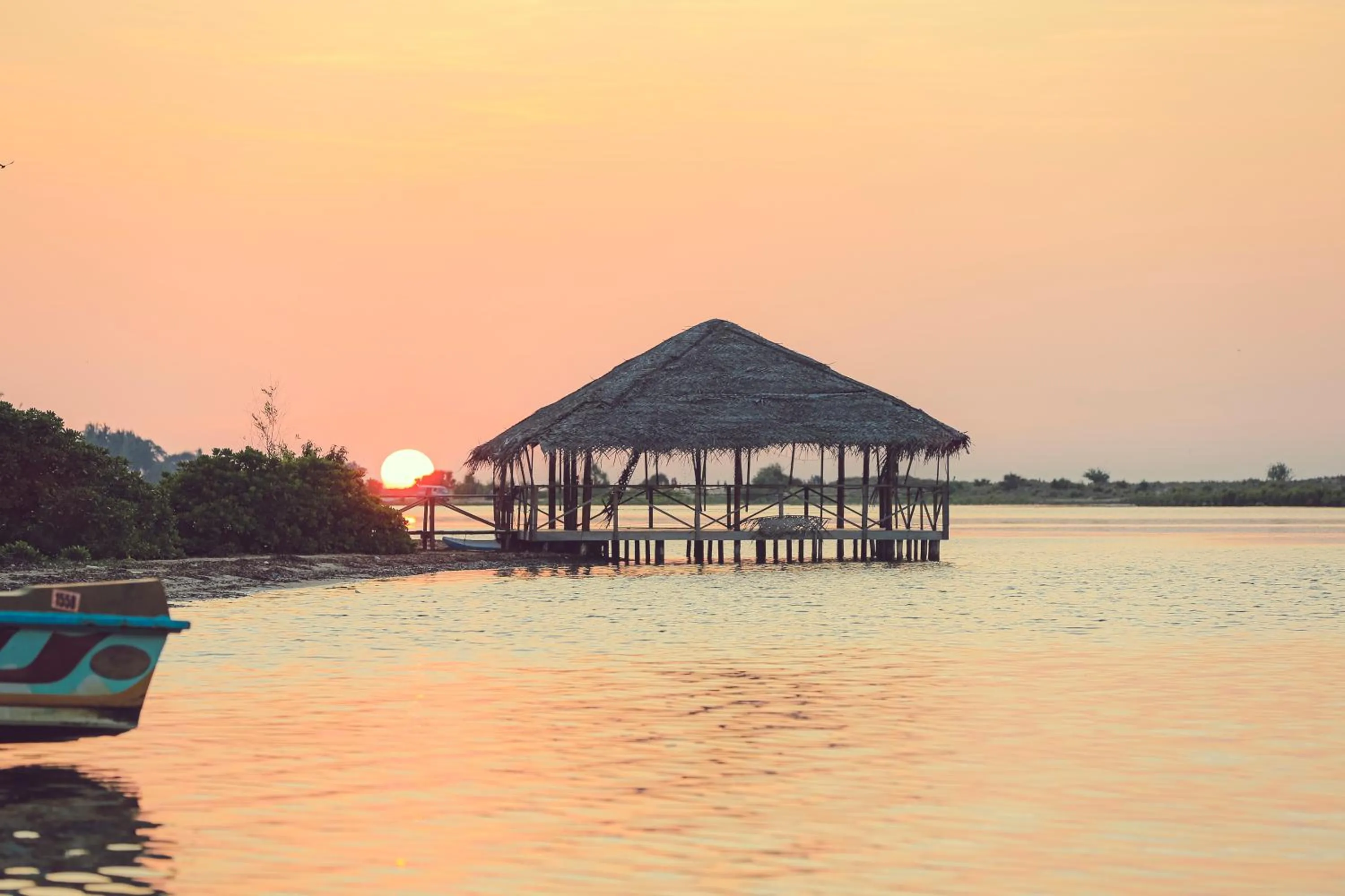 Property building in Dinuda Lagoon Hotel