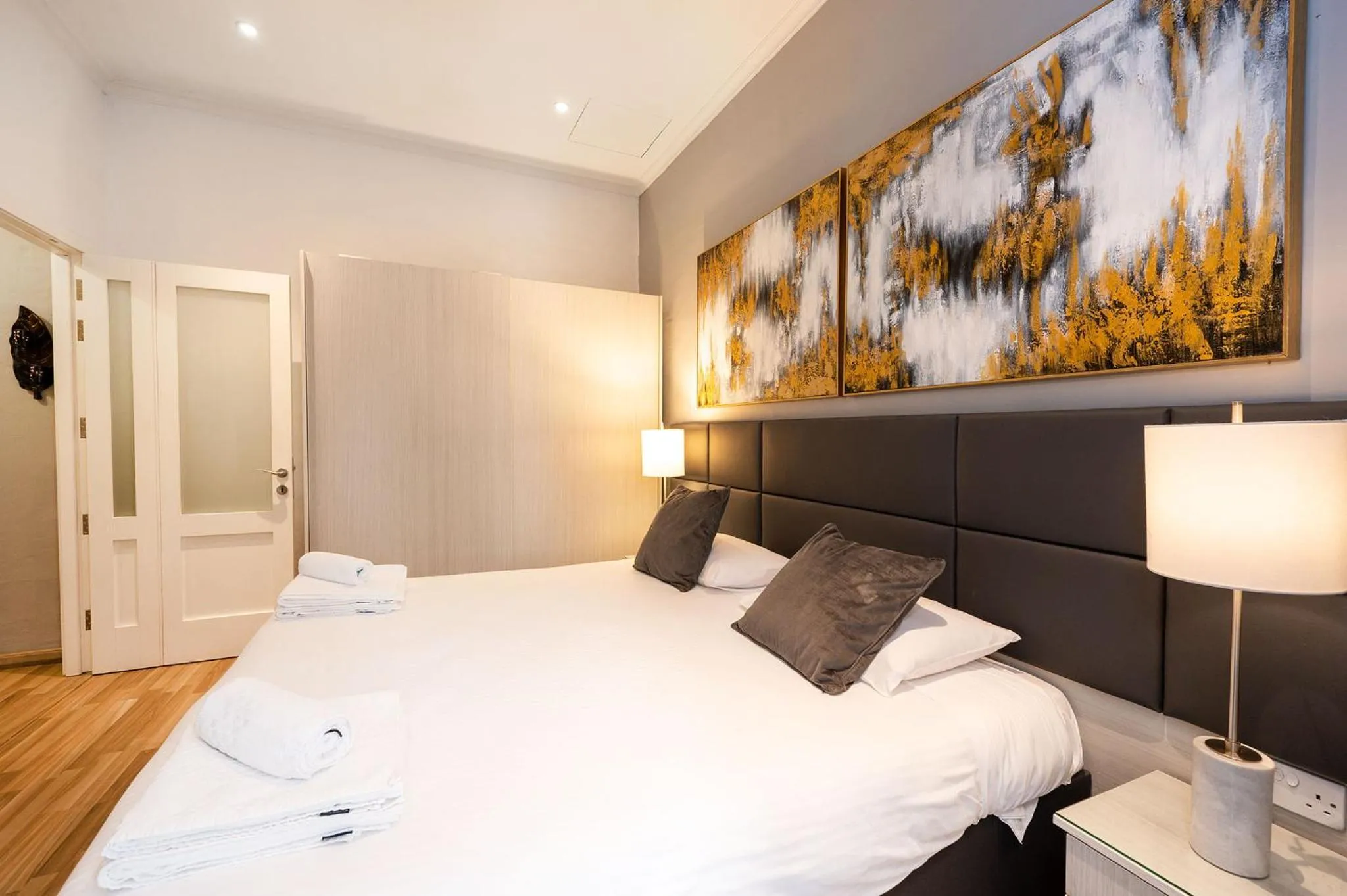 Bed in Valletta Apartments 19