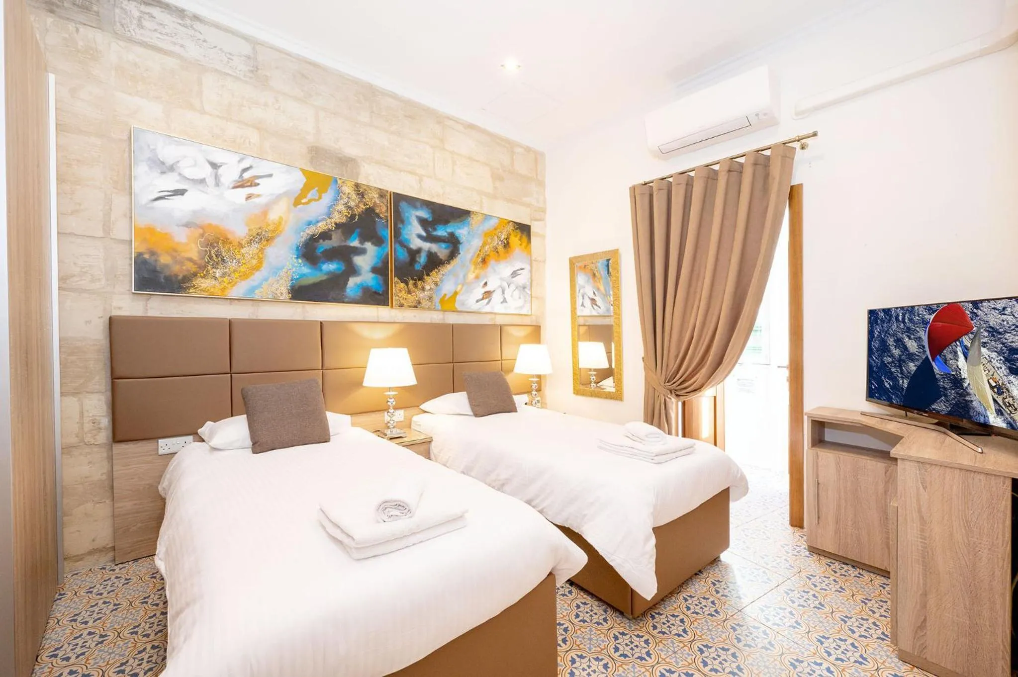 Bed in Valletta Apartments 19