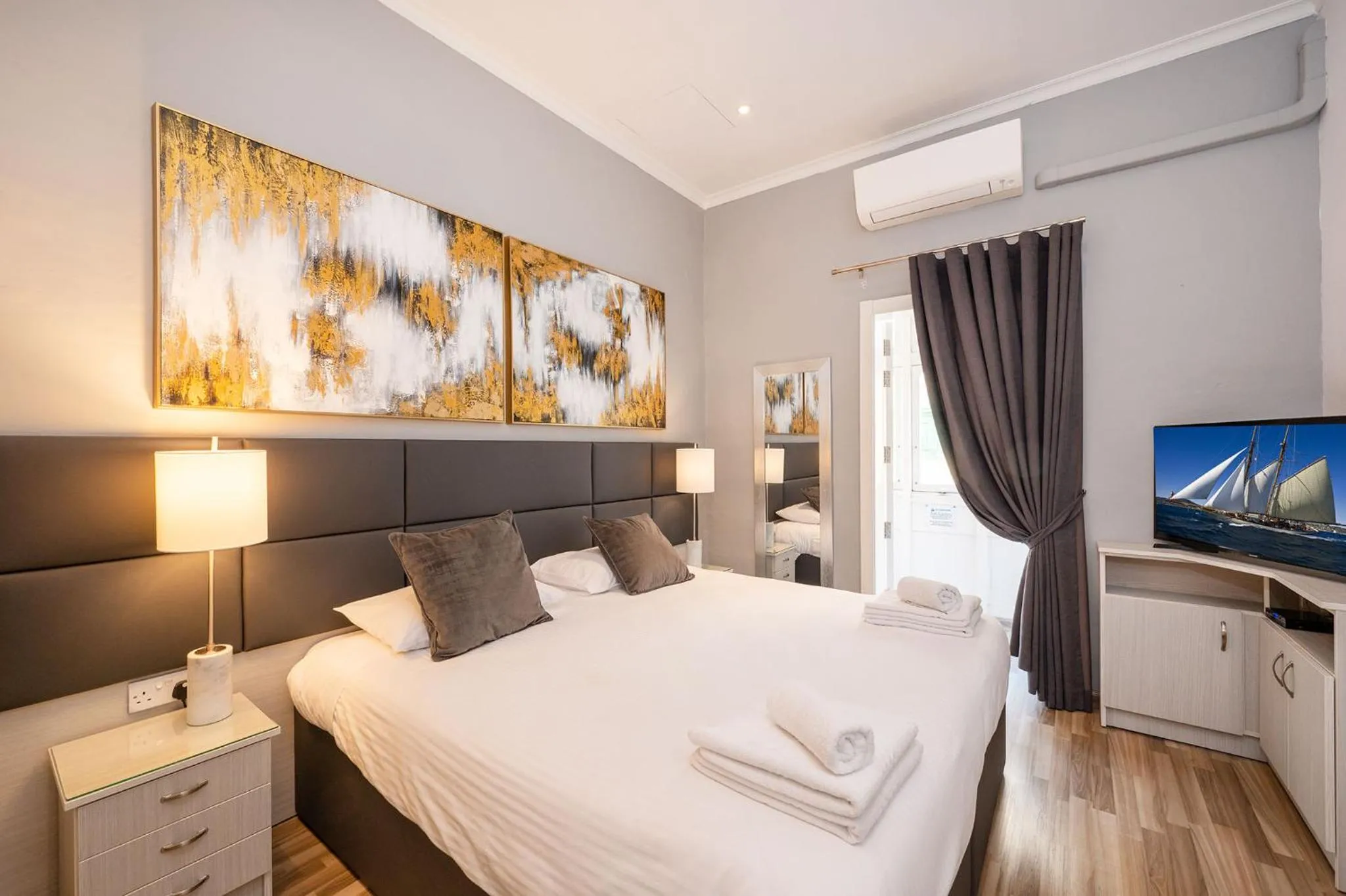 Bed in Valletta Apartments 19