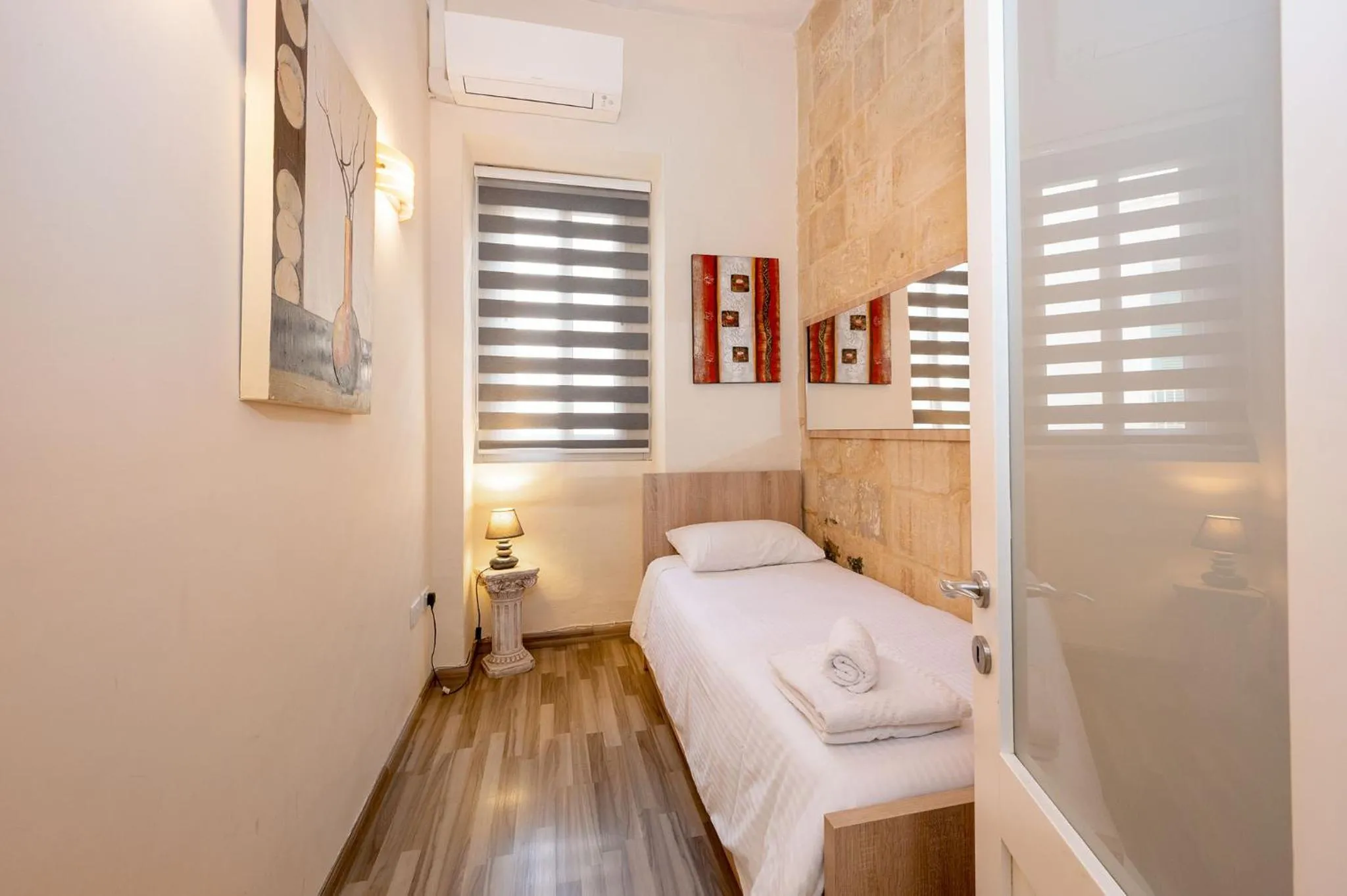 Bed in Valletta Apartments 19