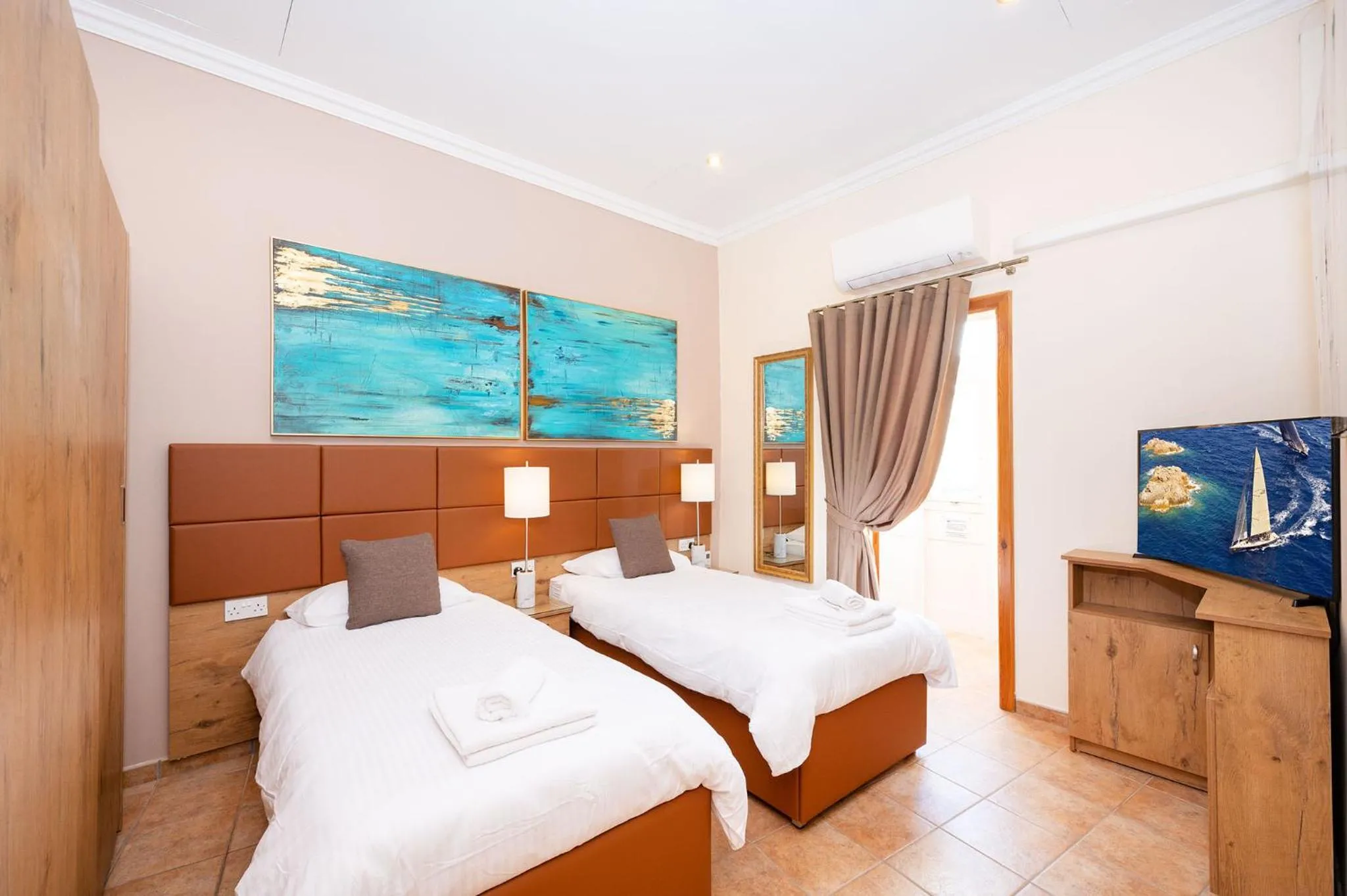 Bed in Valletta Apartments 19