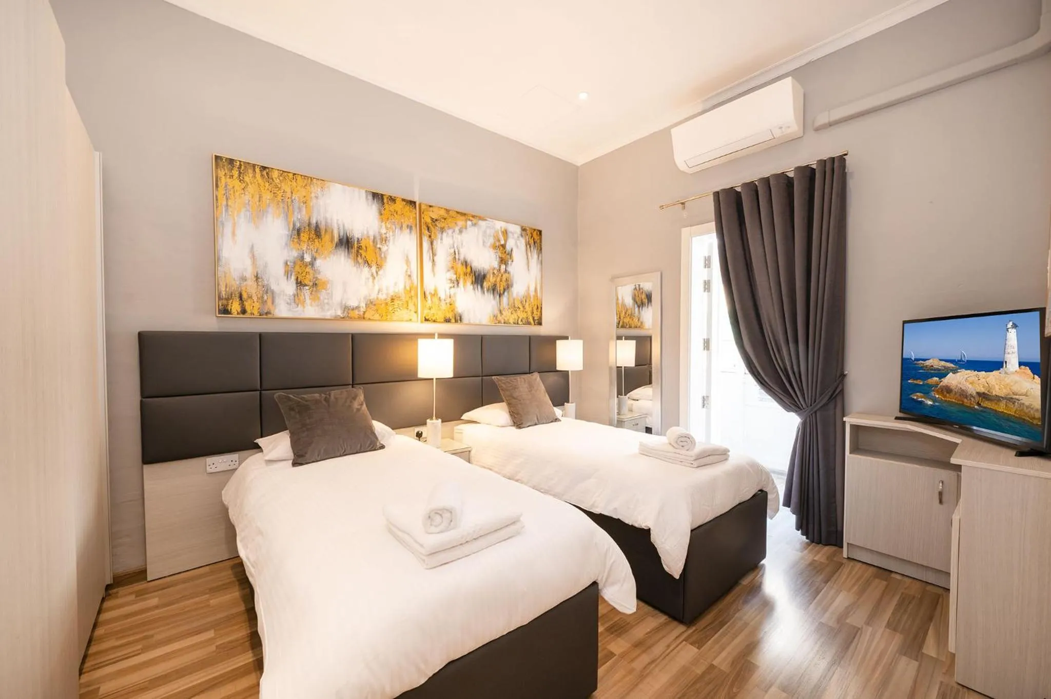 Bed in Valletta Apartments 19