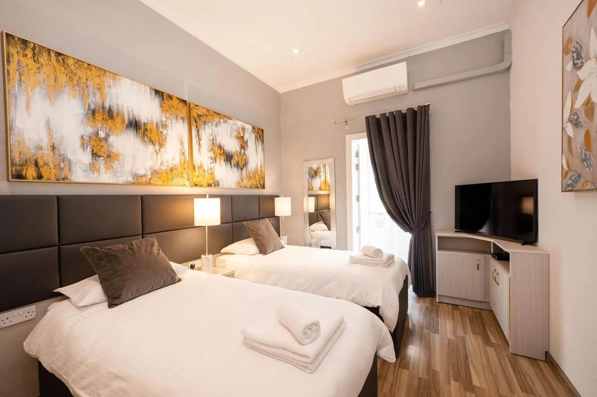 Bed in Valletta Apartments 19