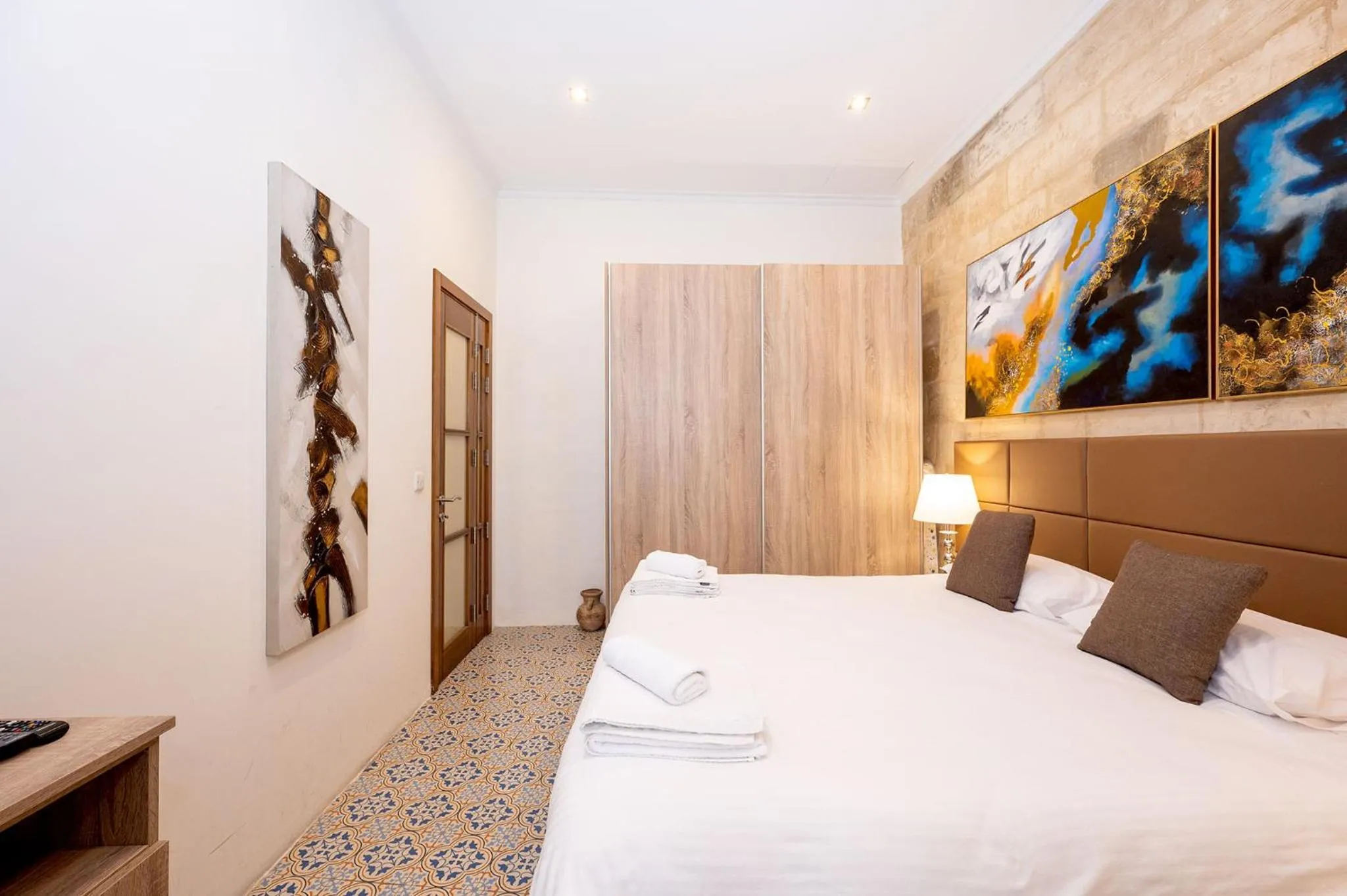 Bed in Valletta Apartments 19