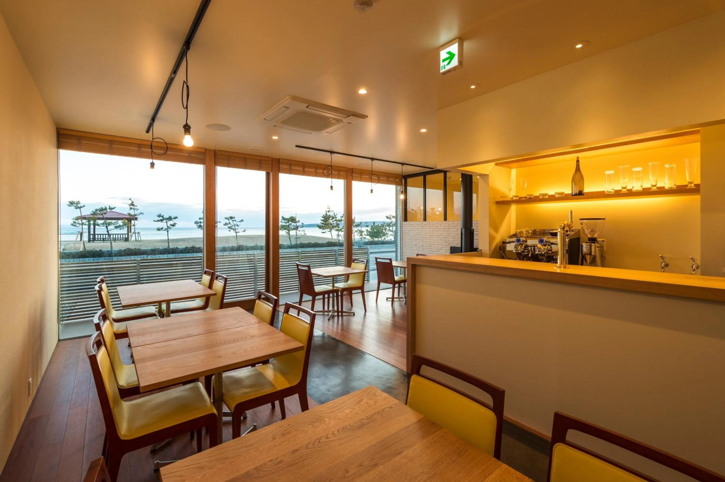 Restaurant/places to eat in Guest Villa on the BI-CHI