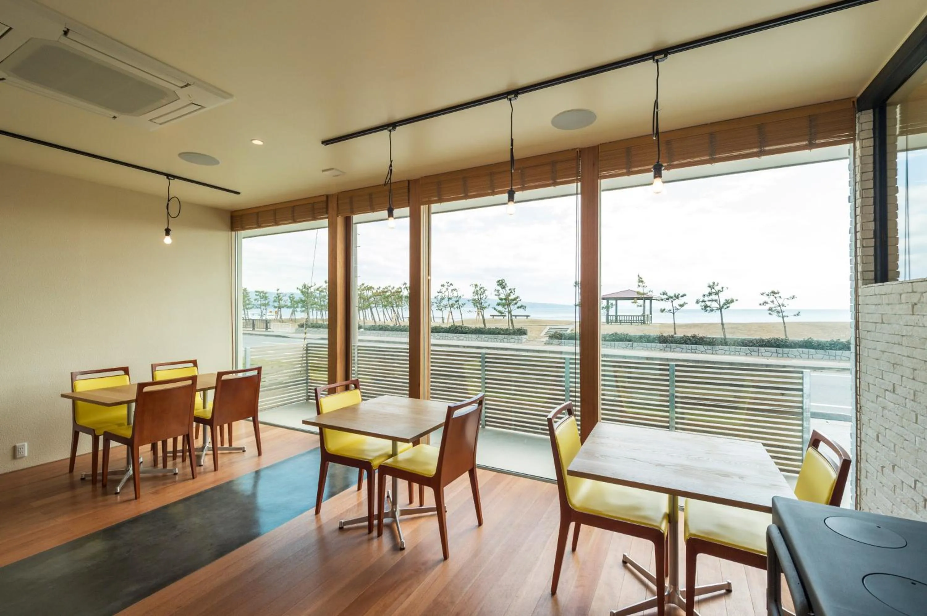 Restaurant/places to eat in Guest Villa on the BI-CHI