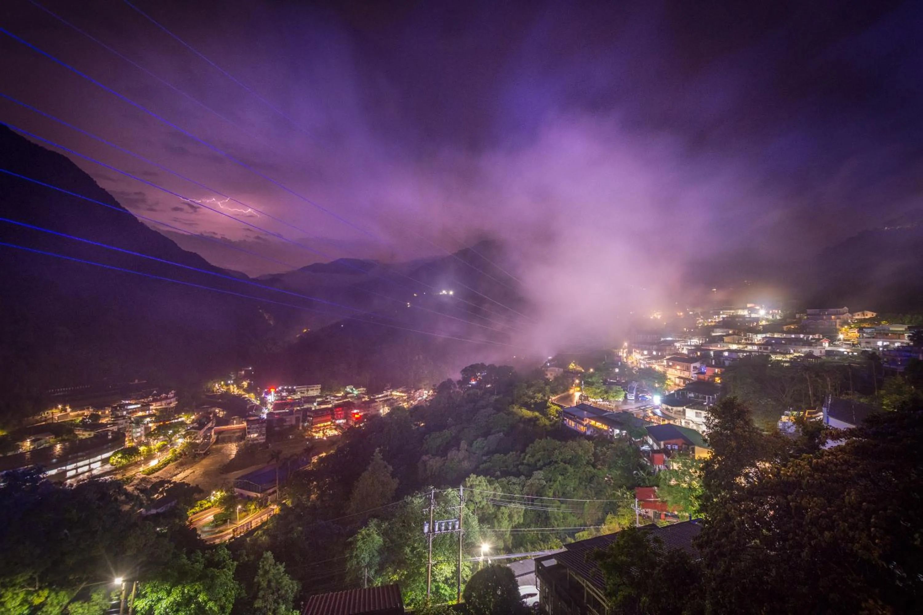 Night in Wulai SungLyu Hot Spring Resort
