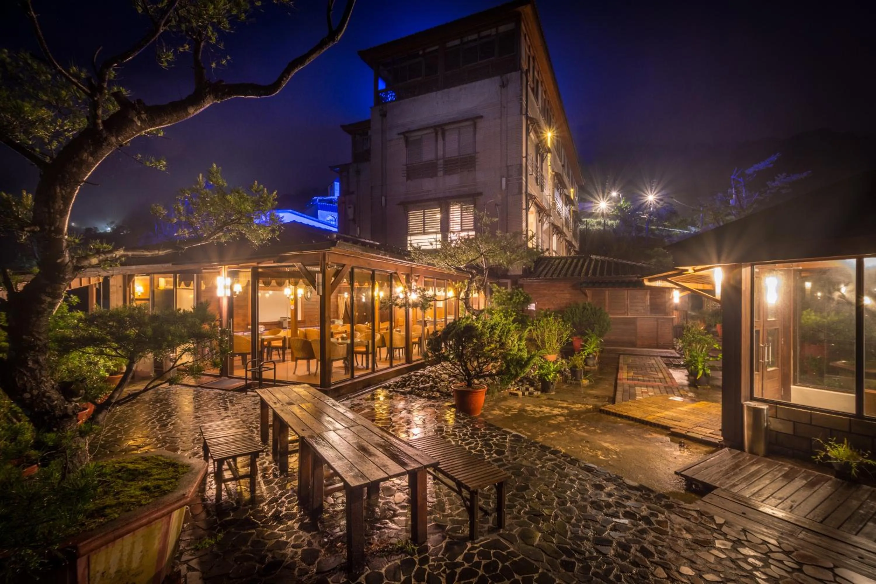 Property building in Wulai SungLyu Hot Spring Resort