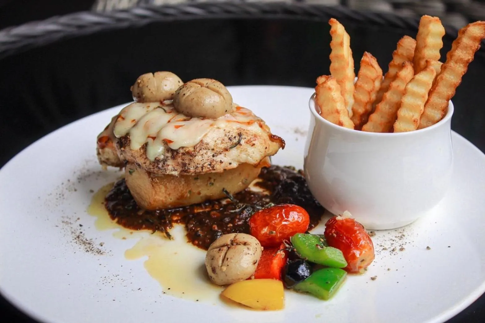 Restaurant/places to eat in Boutique Resort Private Pool Villa - SHA Extra Plus