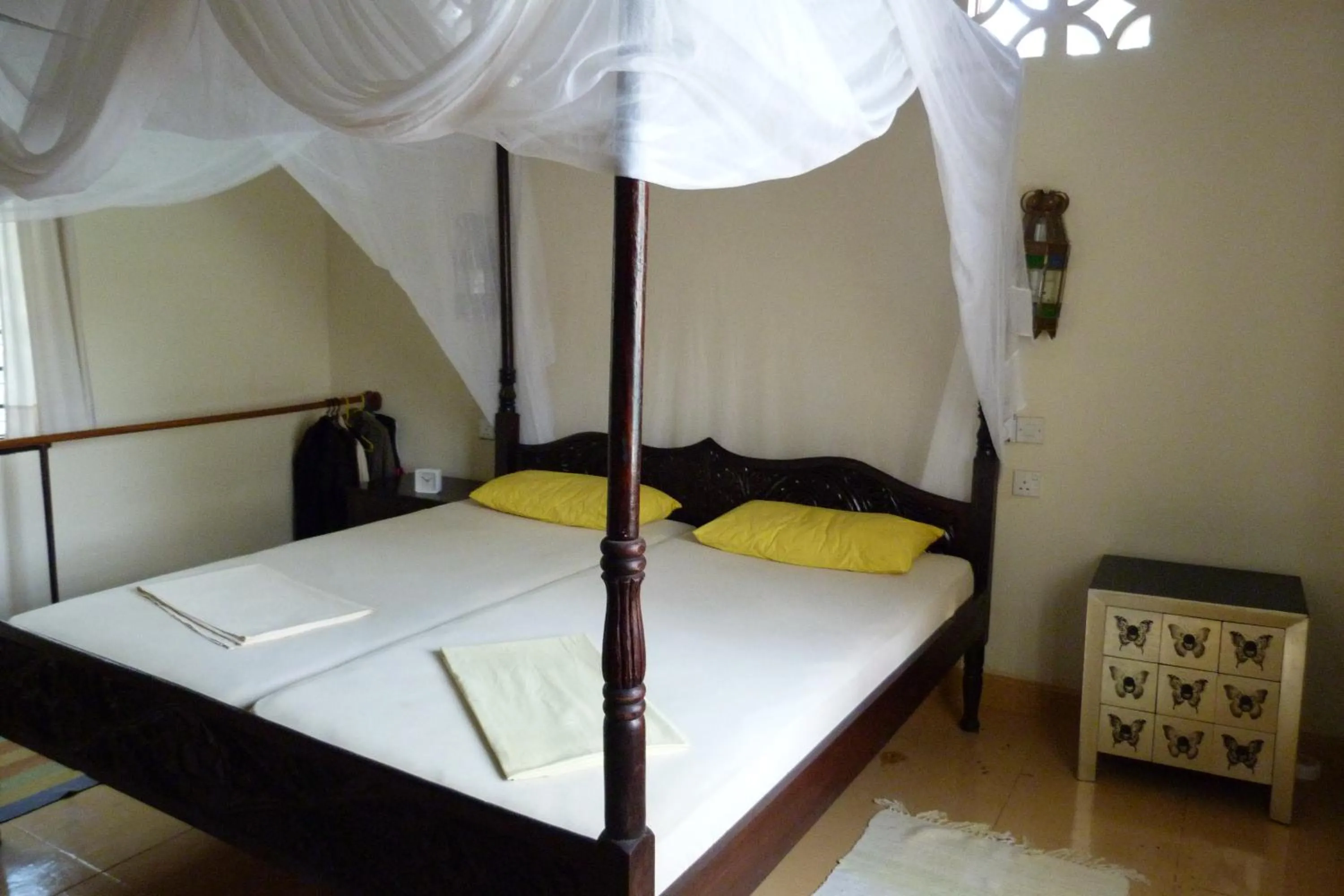 Bed in Villa Madinina