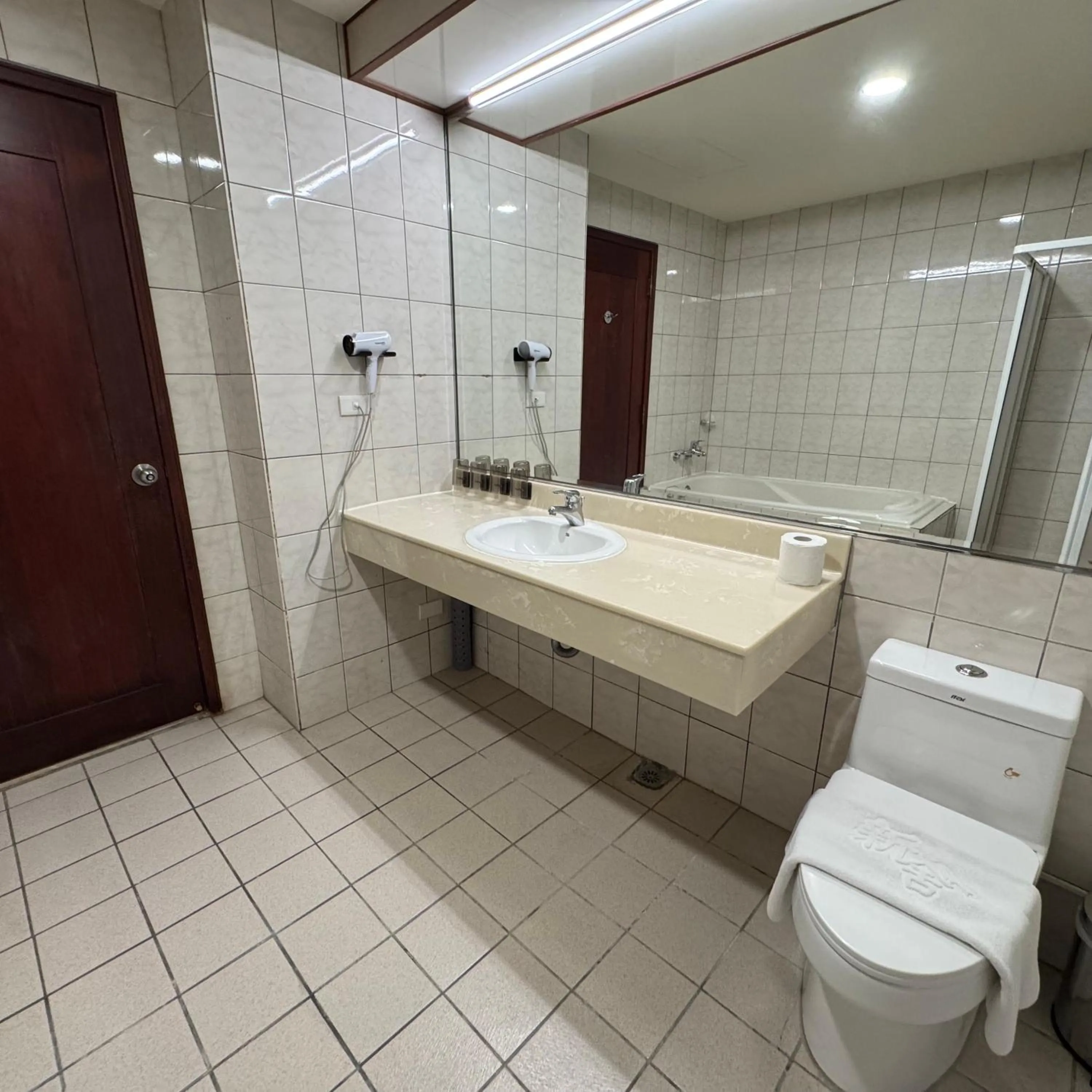 Toilet in XinsheHotel - Chungli