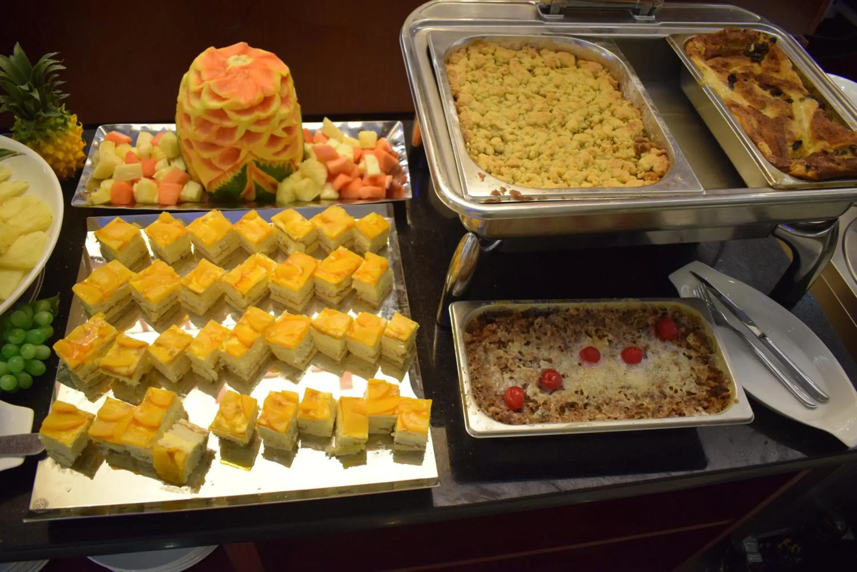 Food and drinks in Grand Pela Hotel & Suites Food and drinks in Grand Pela Hotel & Suites