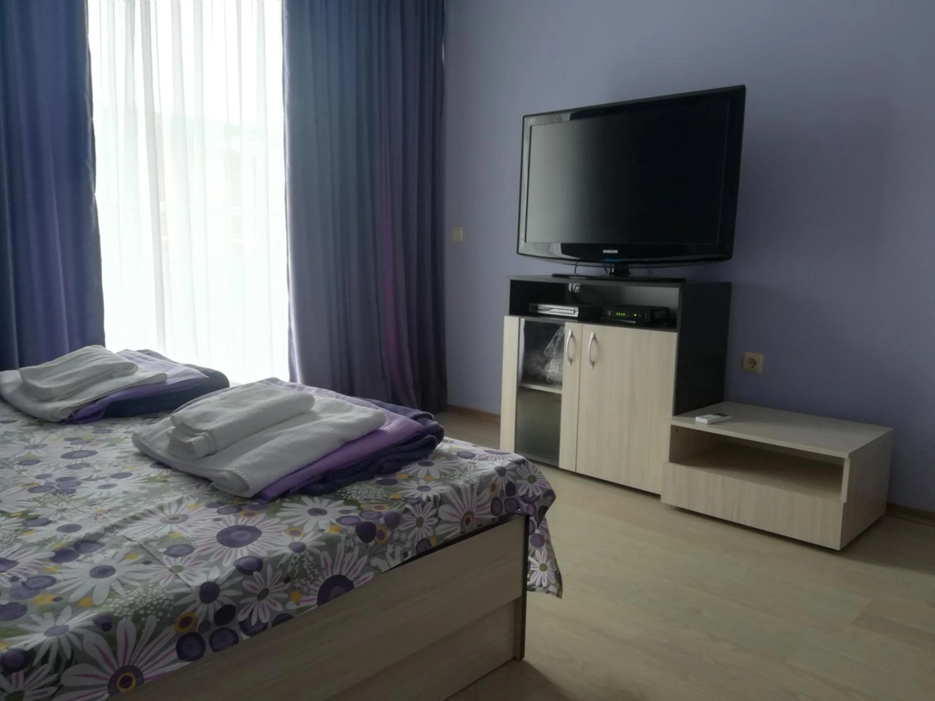 Photo of the whole room, Bed in Apartments Victoria