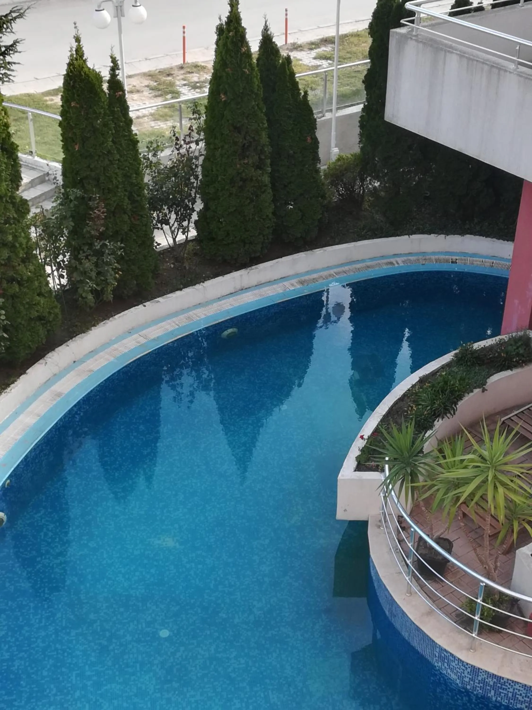 Pool view in Apartments Victoria