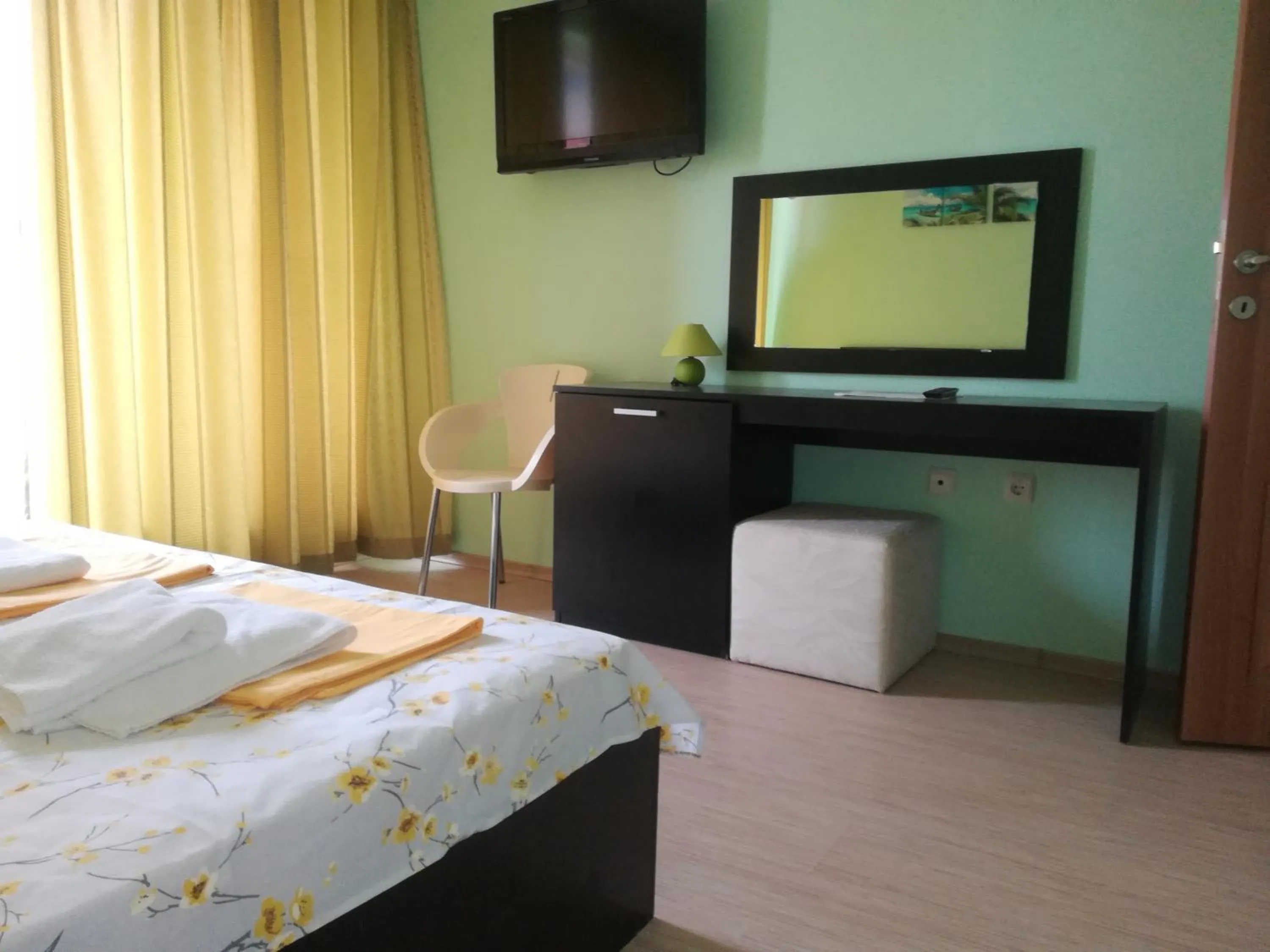 Photo of the whole room, Bed in Apartments Victoria